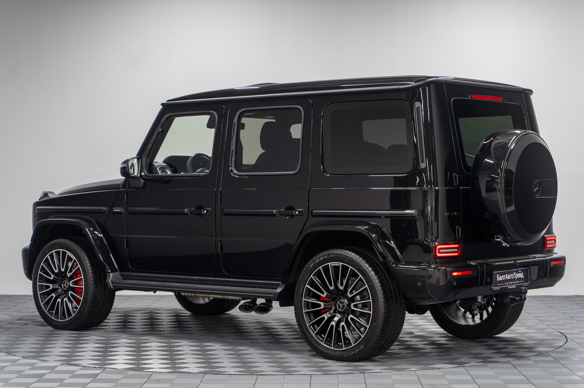 Автомобиль Mercedes-Benz G-Класс AMG 63 AMG 4.0 AT (585 л.с.) 4WD - 12