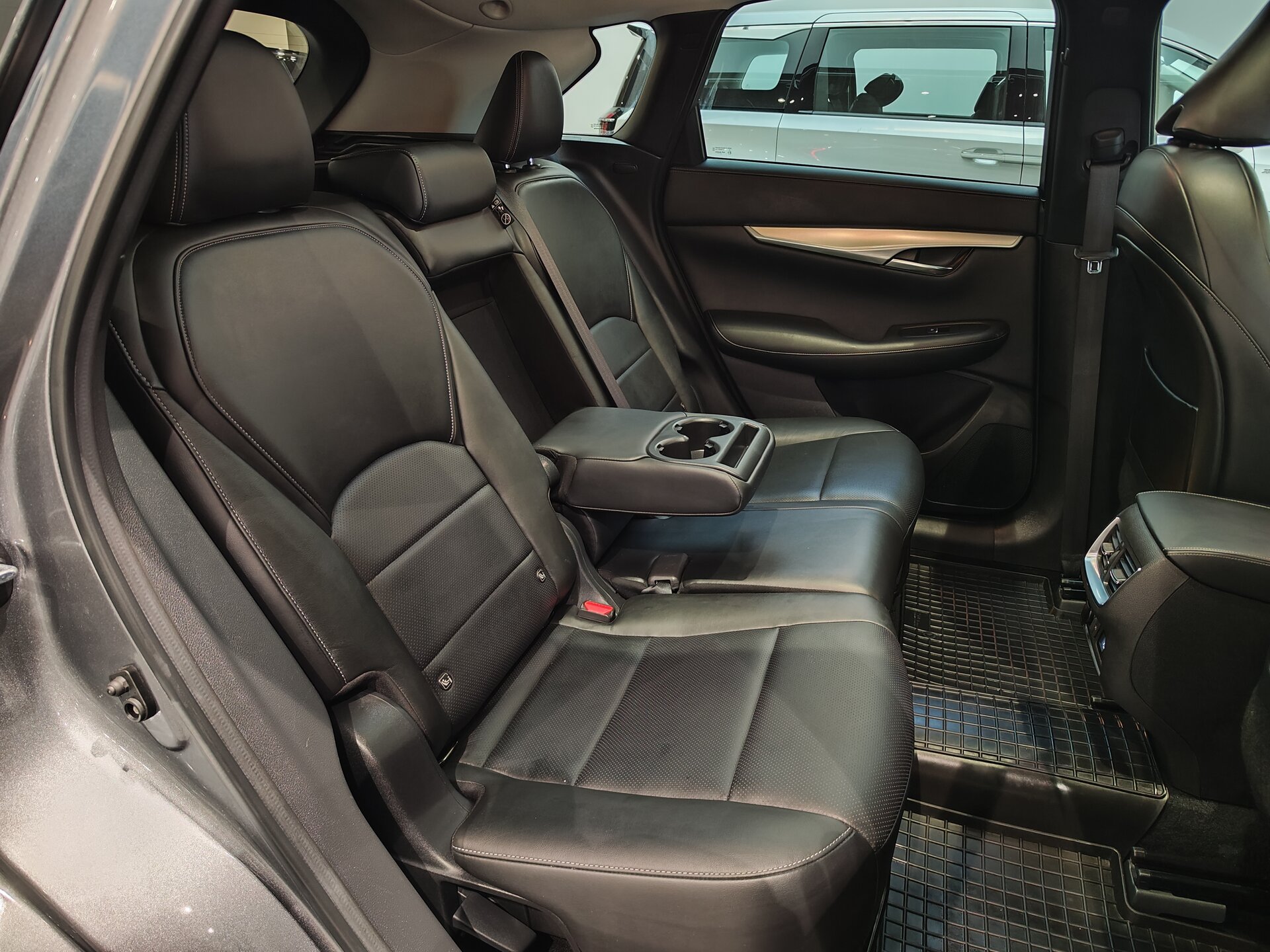 Автомобиль Infiniti QX50 2.0 CVT (249 л.с.) 4WD - 13