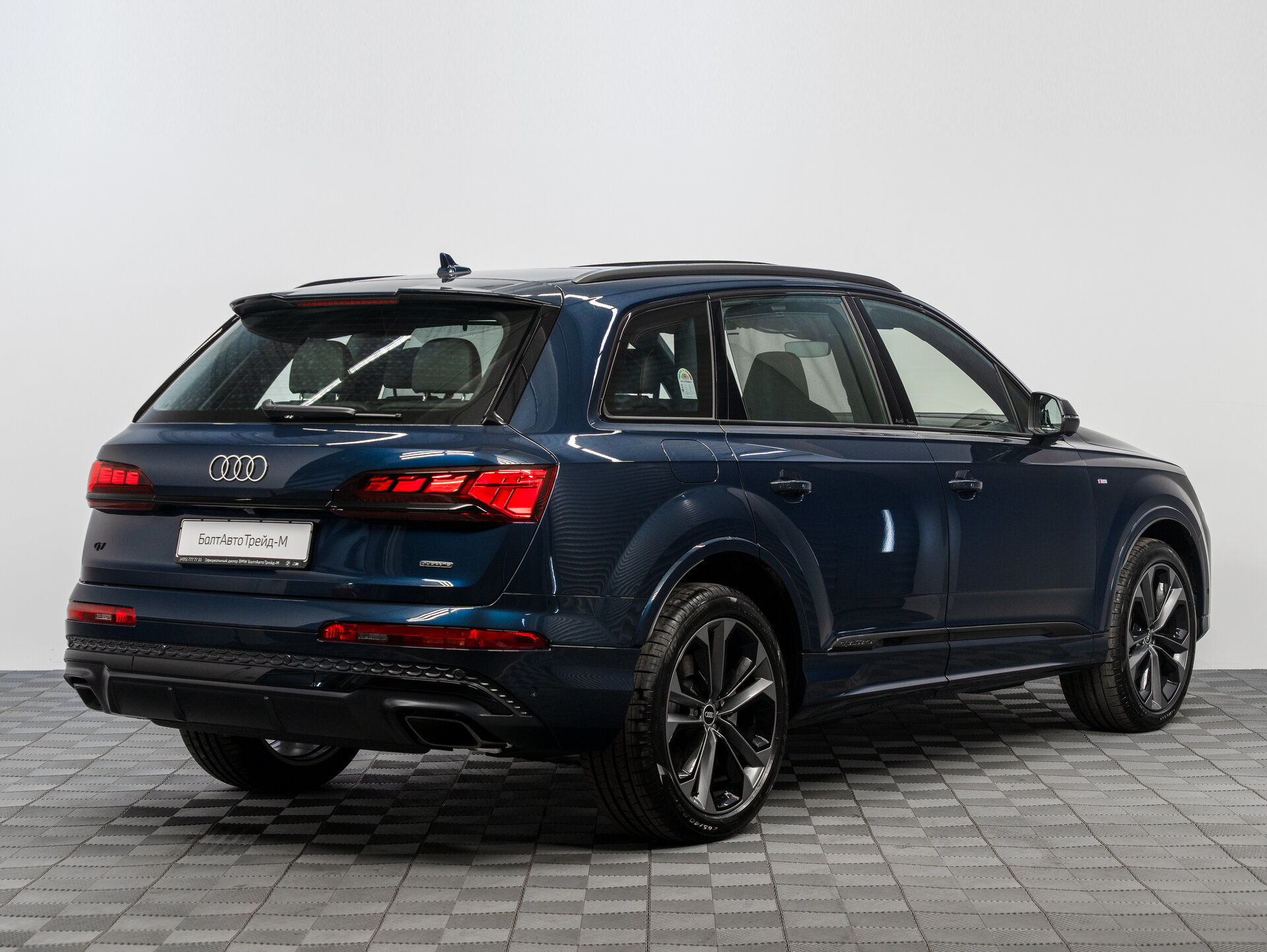 Автомобиль Audi Q7 50 TDI 3.0d AT (286 л.с.) 4WD - 2