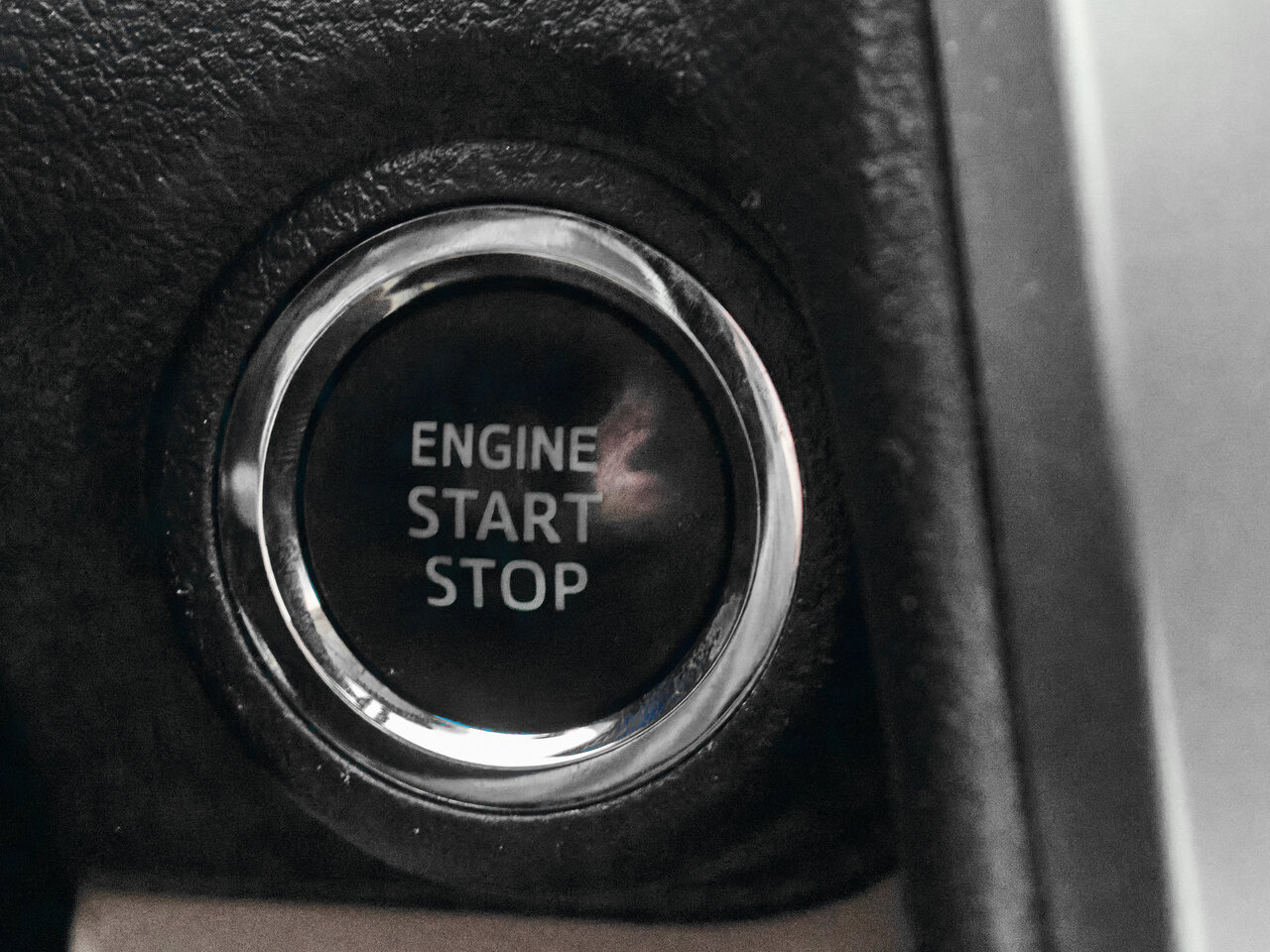 Купить Toyota Camry 3.5 AT (249 л.с.), 2014 в Екатеренбурге