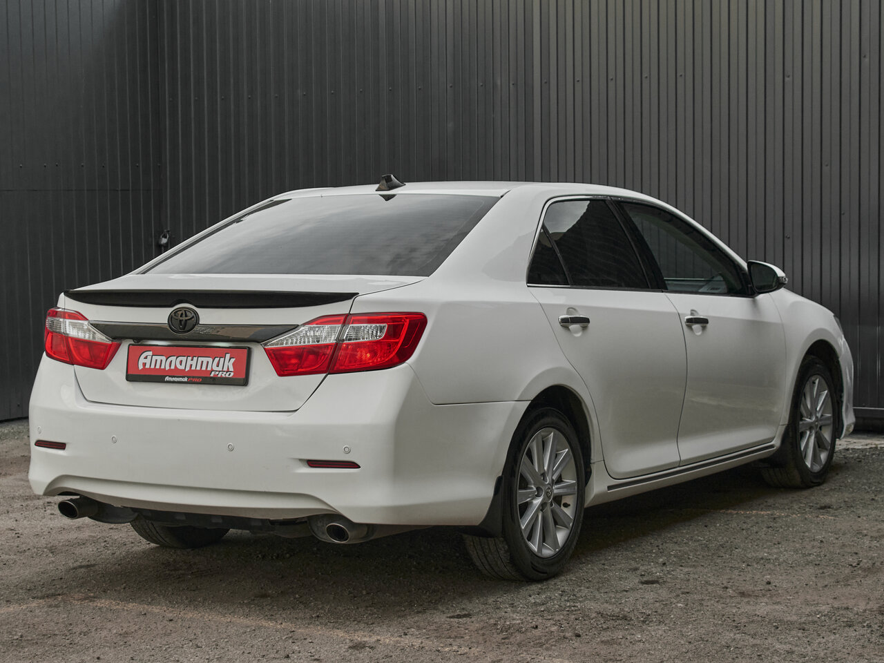 Купить Toyota Camry 3.5 AT (249 л.с.), 2014 в Екатеренбурге