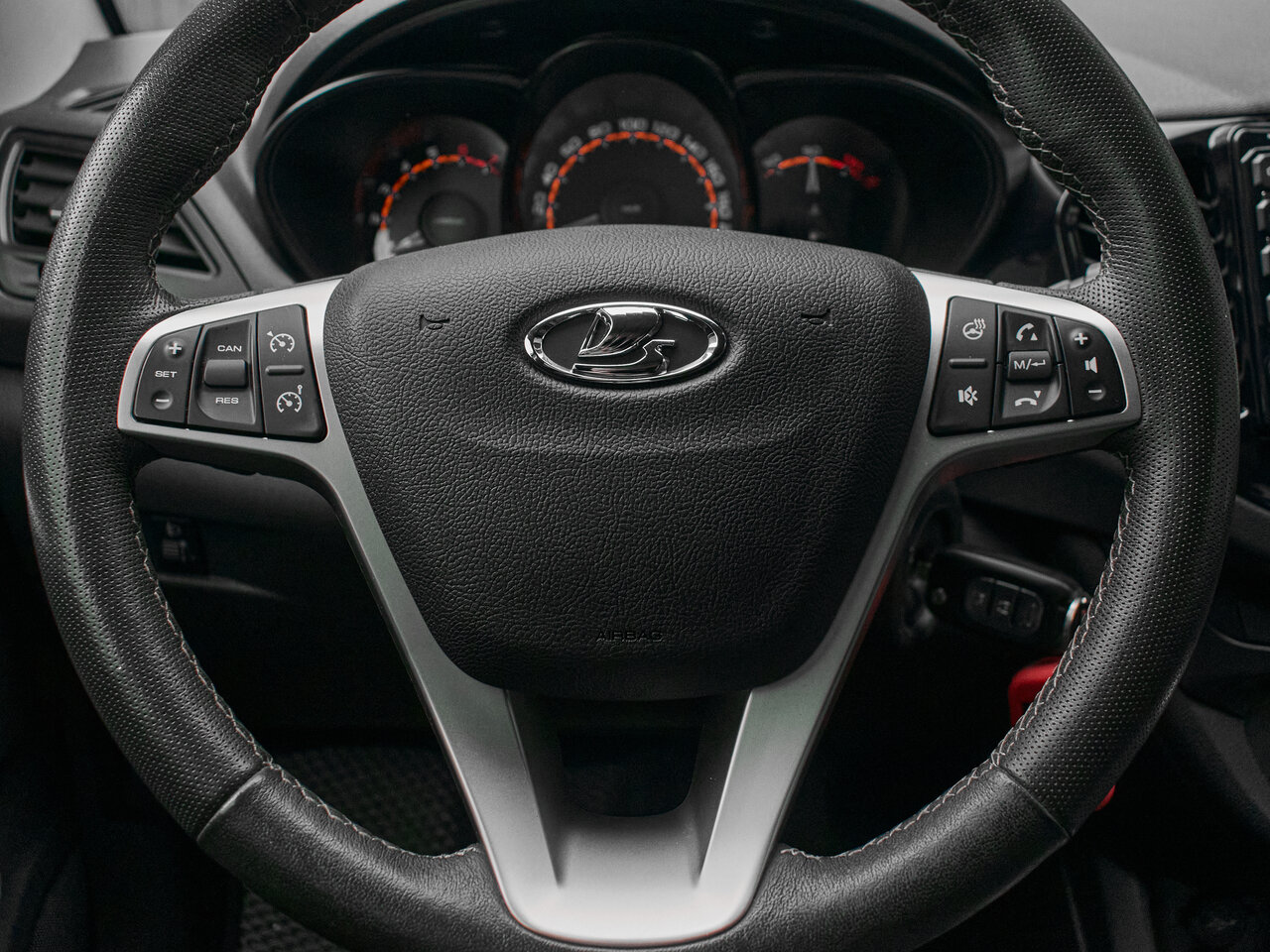 Купить Lada (ВАЗ) Vesta SW 1.6 CVT (113 л.с.), 2021 в Екатеренбурге