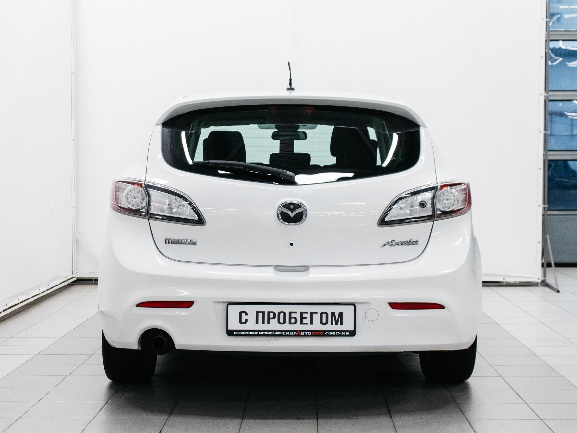 Mazda Axela 2010 5