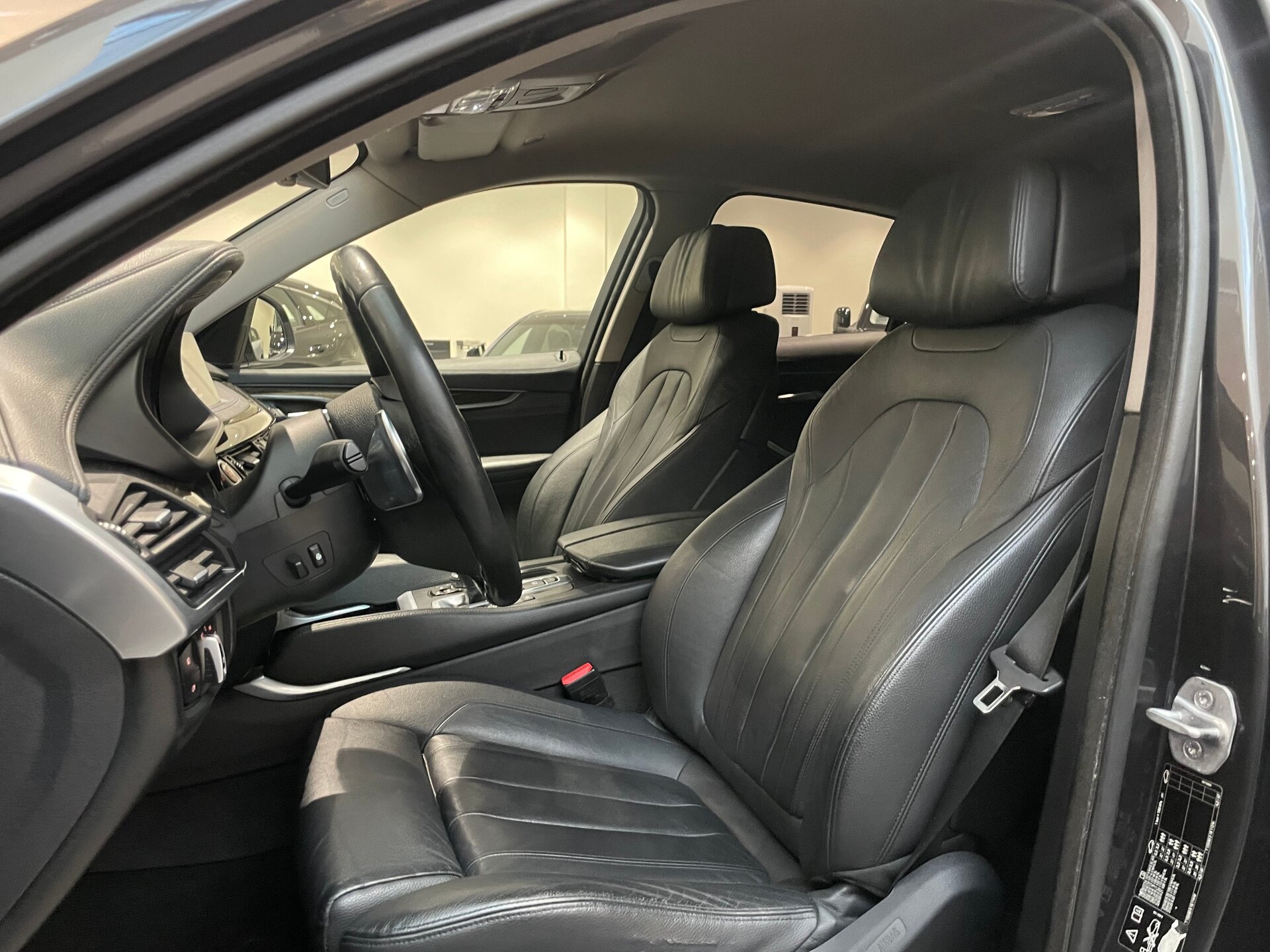 Автомобиль BMW X6 35i 3.0 AT (306 л.с.) 4WD - 9