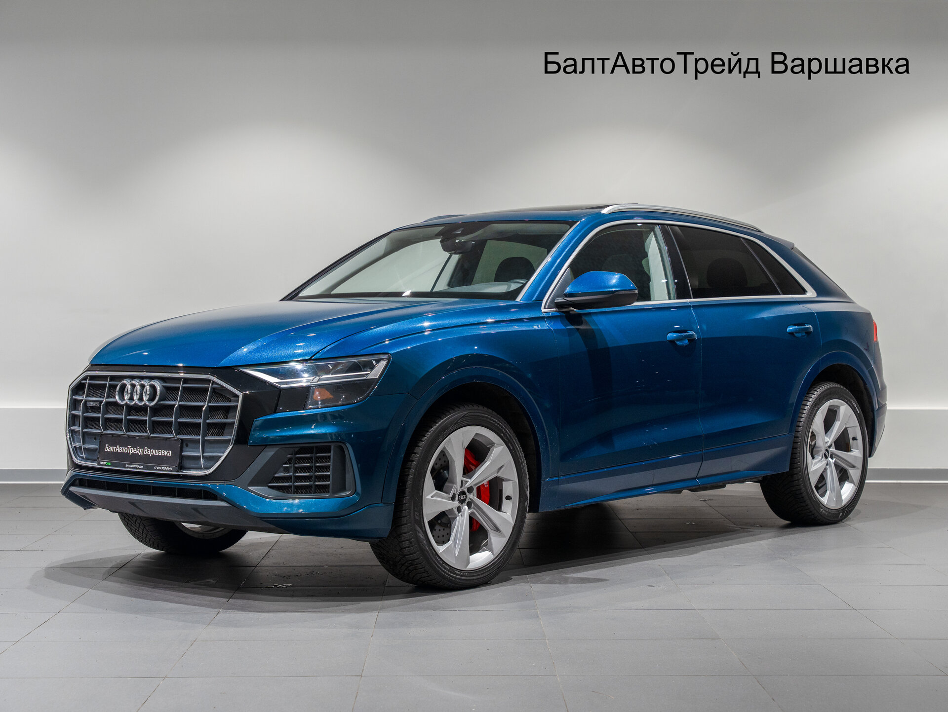 Автомобиль Audi Q8 55 TFSI 3.0 AT (340 л.с.) 4WD - 1
