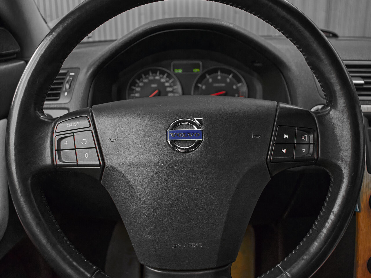 Купить Volvo S40 2.5 AT (230 л.с.) 4WD, 2007 в Екатеренбурге