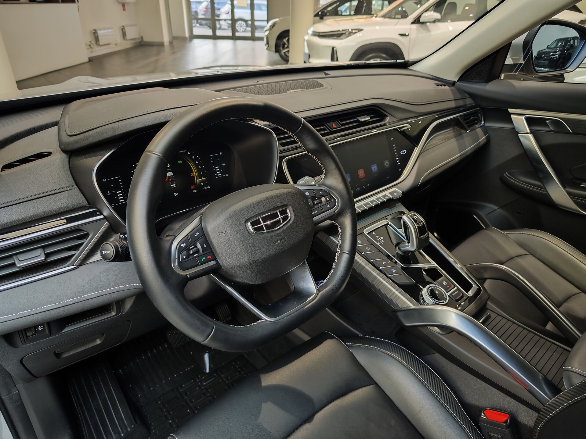 Автомобиль Geely Atlas Pro 1.5 AMT (177 л.с.) 4WD - 7