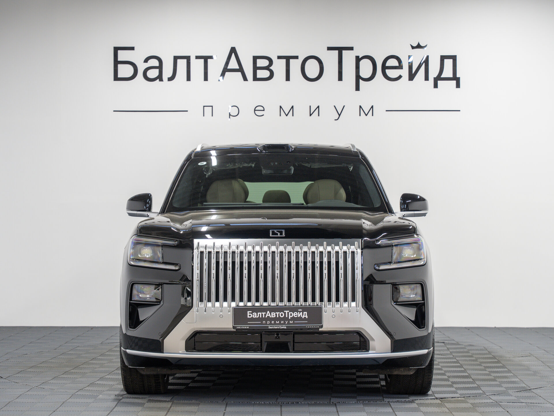 Автомобиль Zeekr 8X 70 kWh 2.0hyb AT (898 л.с.) 4WD - 4
