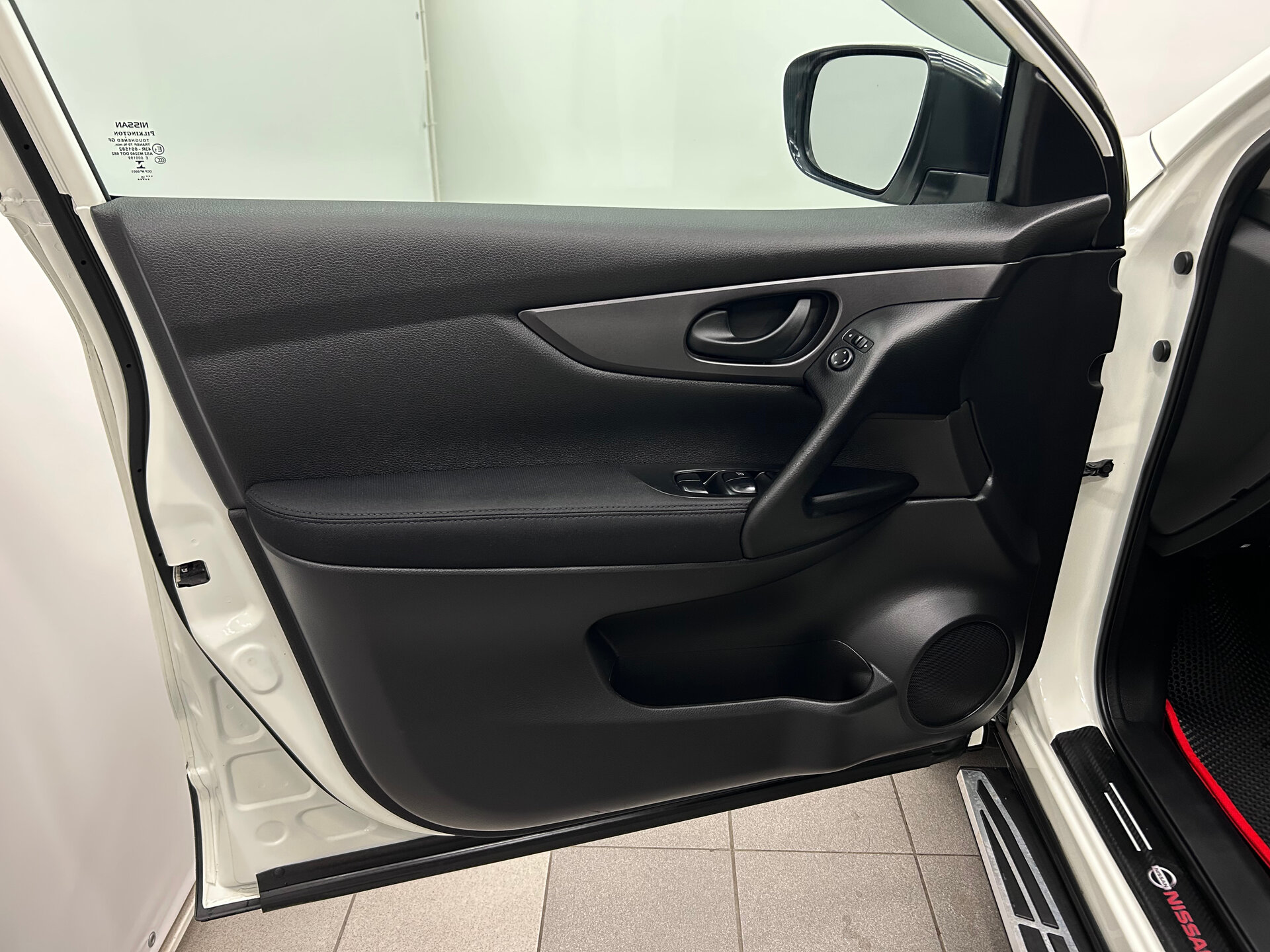 Nissan Qashqai 2015 16