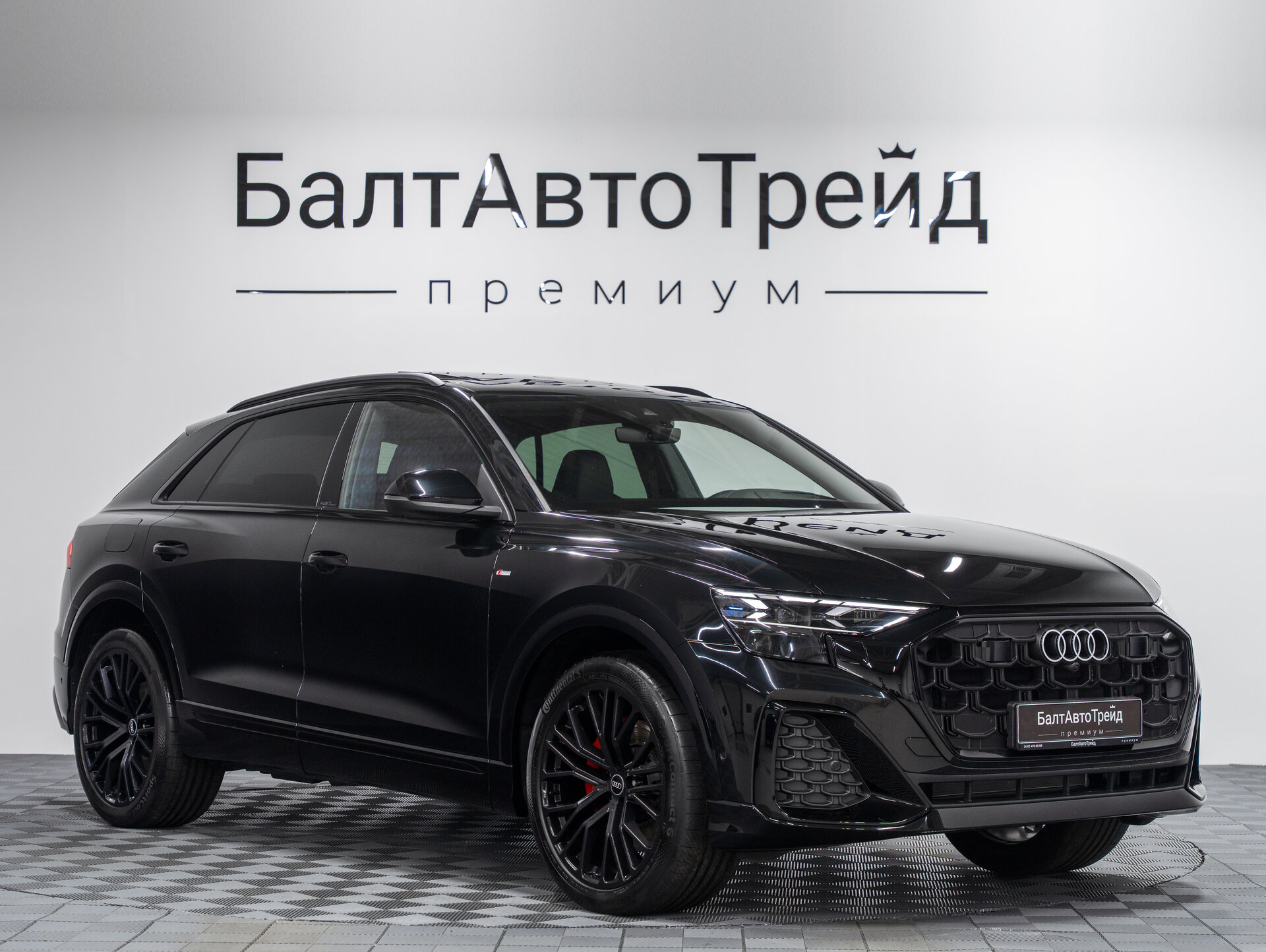 Автомобиль Audi Q8 45 TDI 3.0d AT (231 л.с.) 4WD - 5