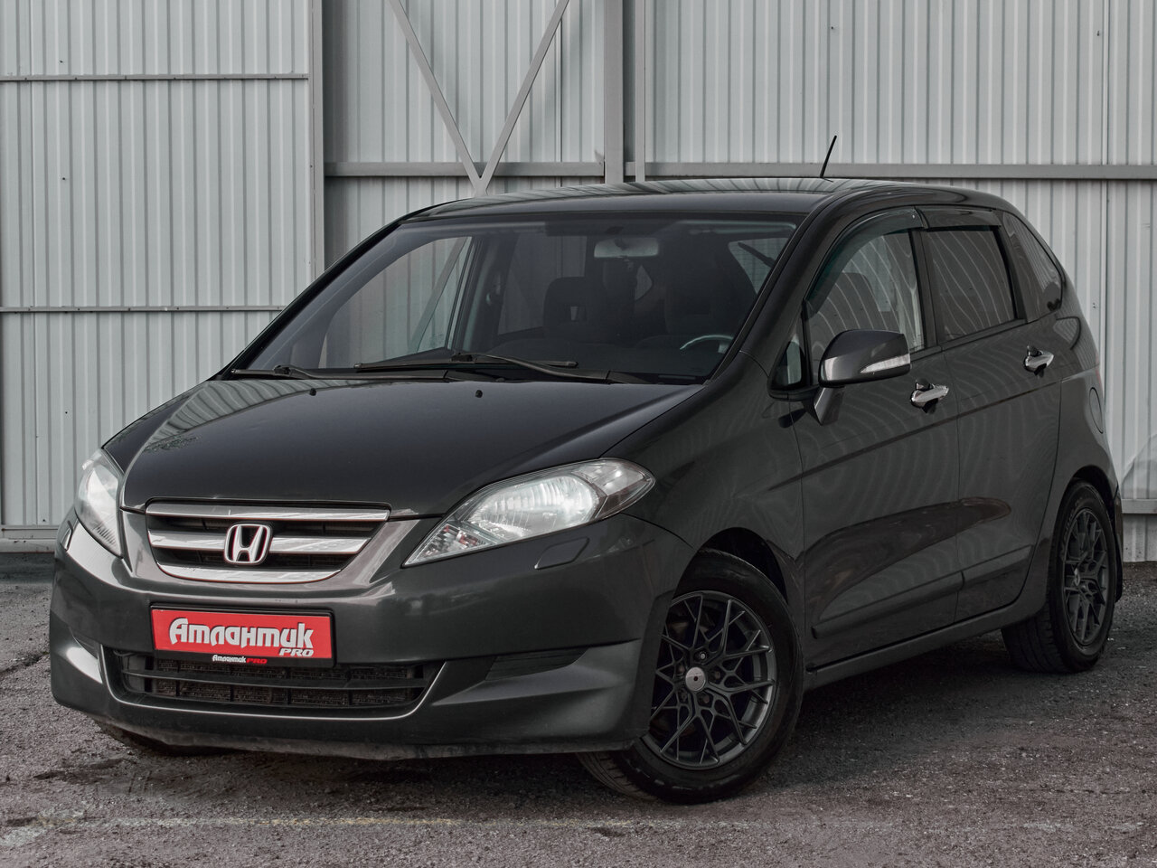 Купить Honda FR-V 1.8 MT (140 л.с.), 2008 в Екатеренбурге