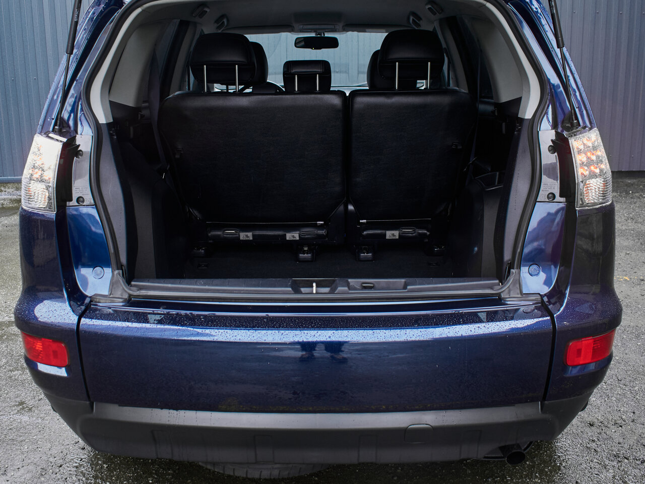 Купить Mitsubishi Outlander 2.4 CVT (170 л.с.) 4WD, 2011 в Екатеренбурге