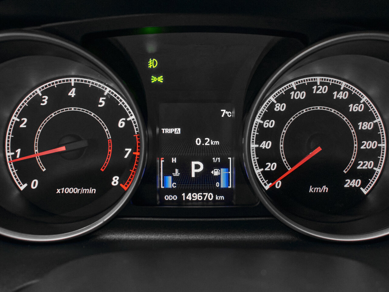 Купить Mitsubishi Outlander 2.4 CVT (170 л.с.) 4WD, 2011 в Екатеренбурге