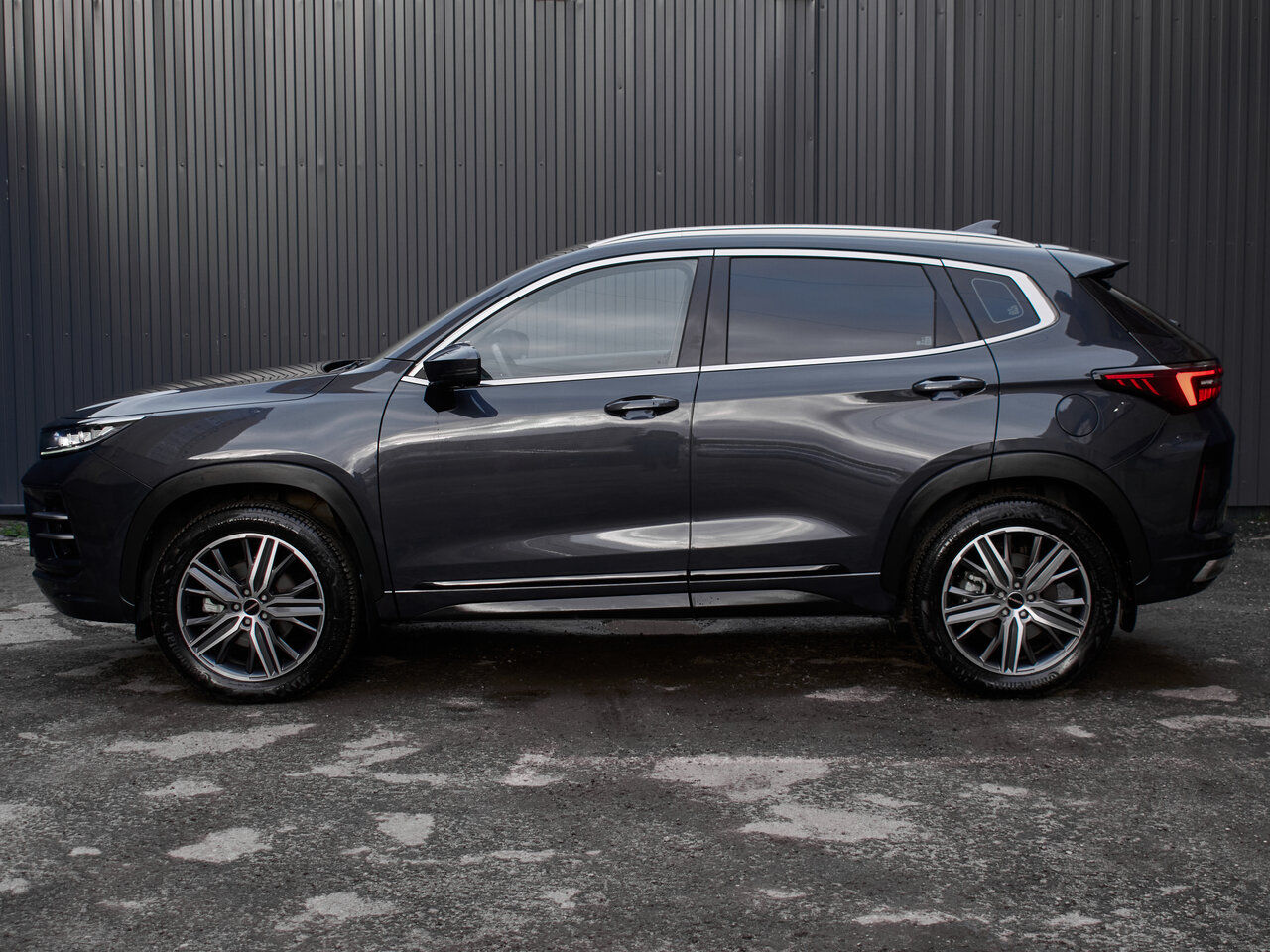 Купить EXEED LX 1.5 CVT (147 л.с.), 2022 в Екатеренбурге