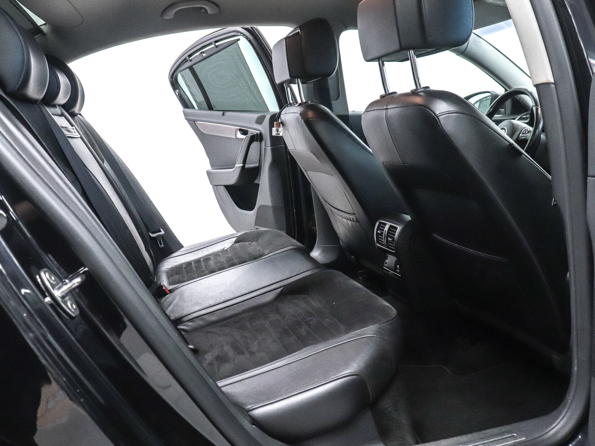 Volkswagen Passat 2012 26
