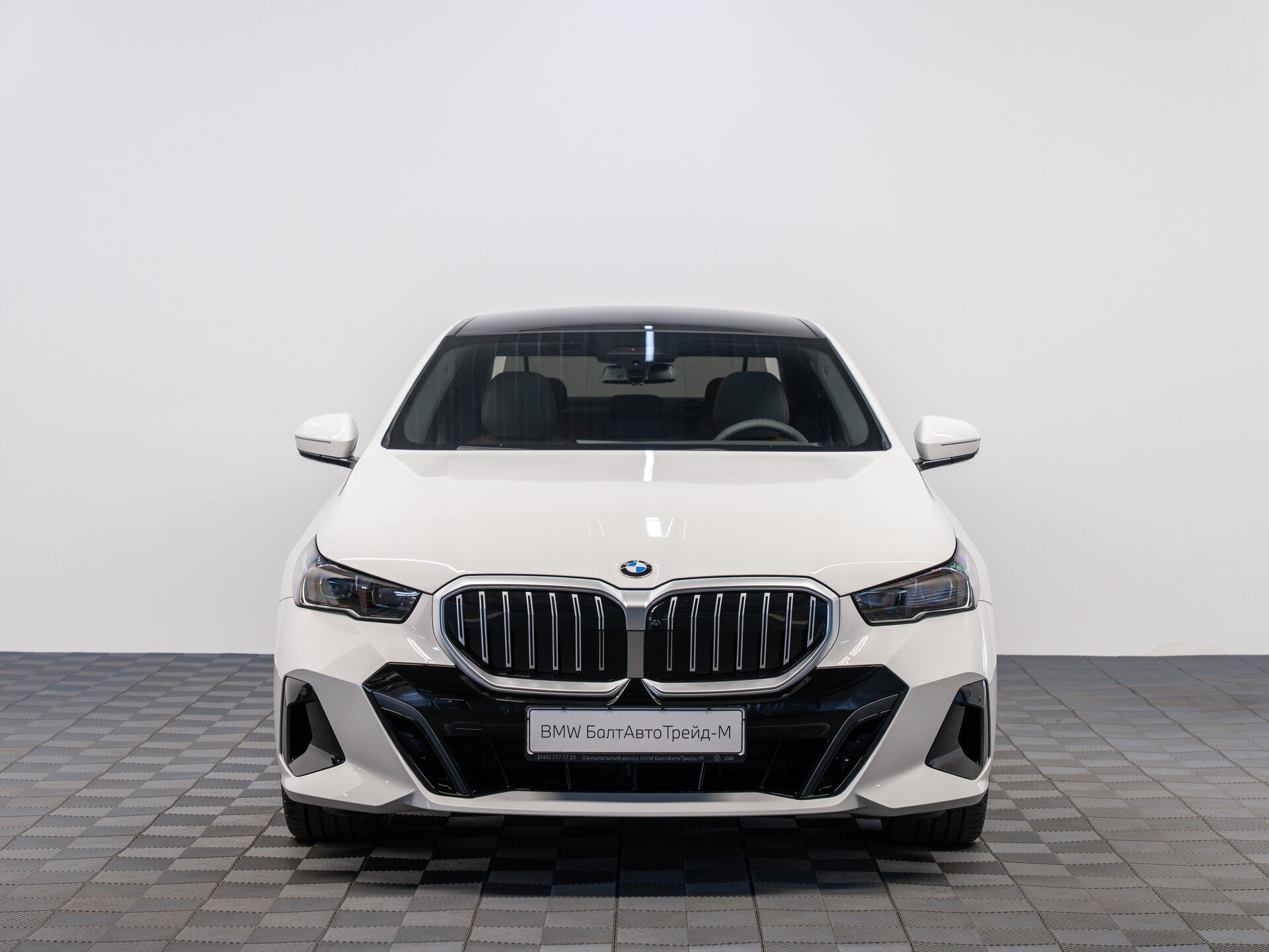 Автомобиль BMW 5 серии 530i xDrive 2.0 AT (258 л.с.) 4WD - 6