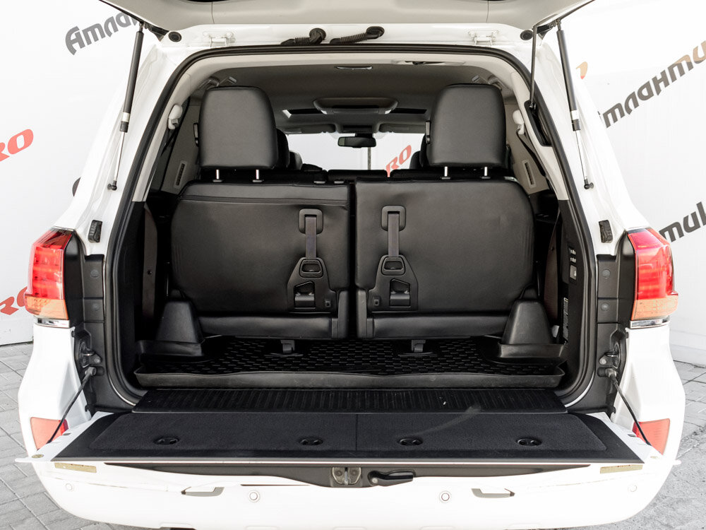 Купить Lexus LX 570 5.7 AT (367 л.с.) 4WD, 2011 в Екатеренбурге