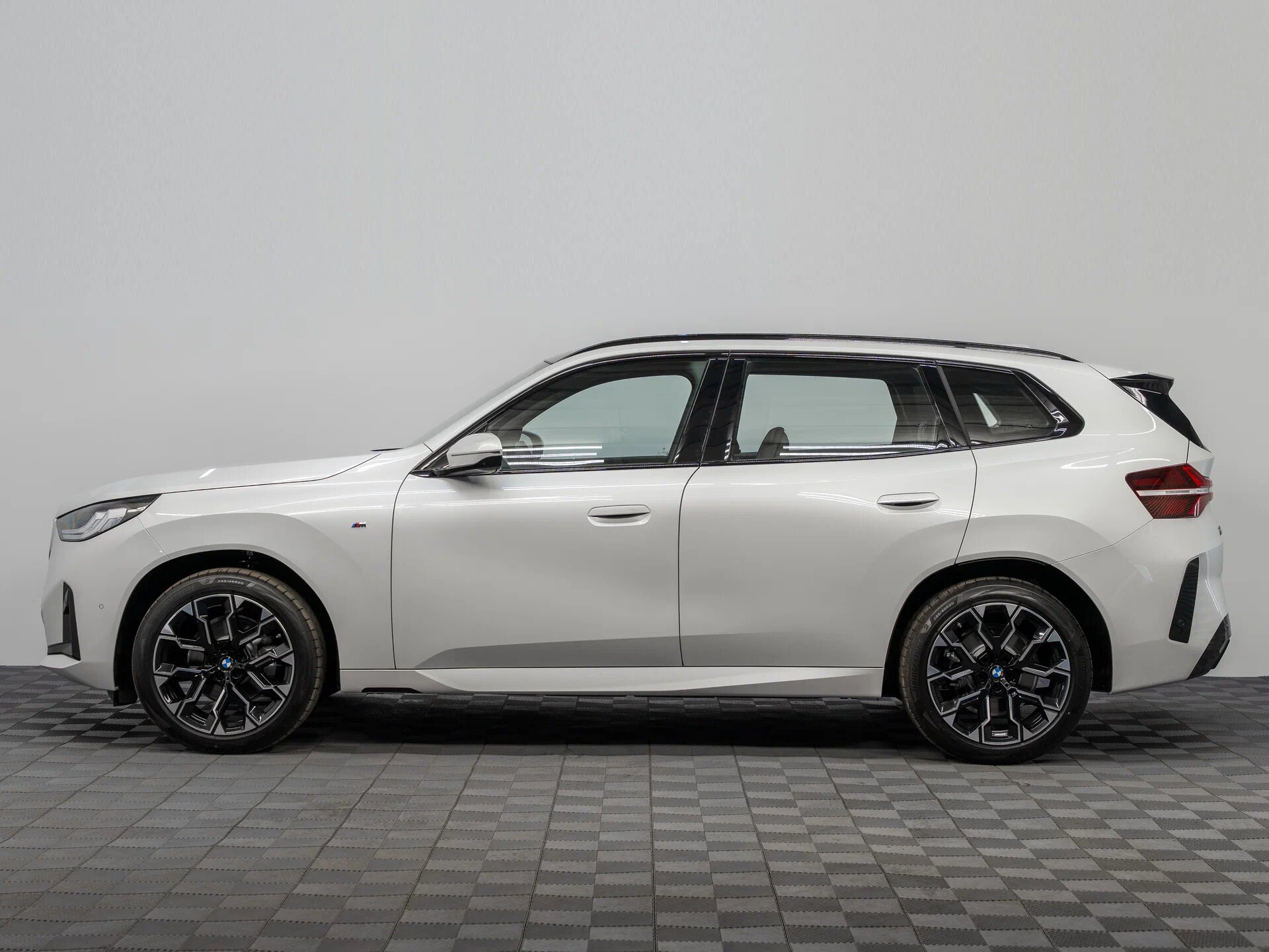 Автомобиль BMW X3 30L xDrive 2.0 AT (258 л.с.) 4WD - 8