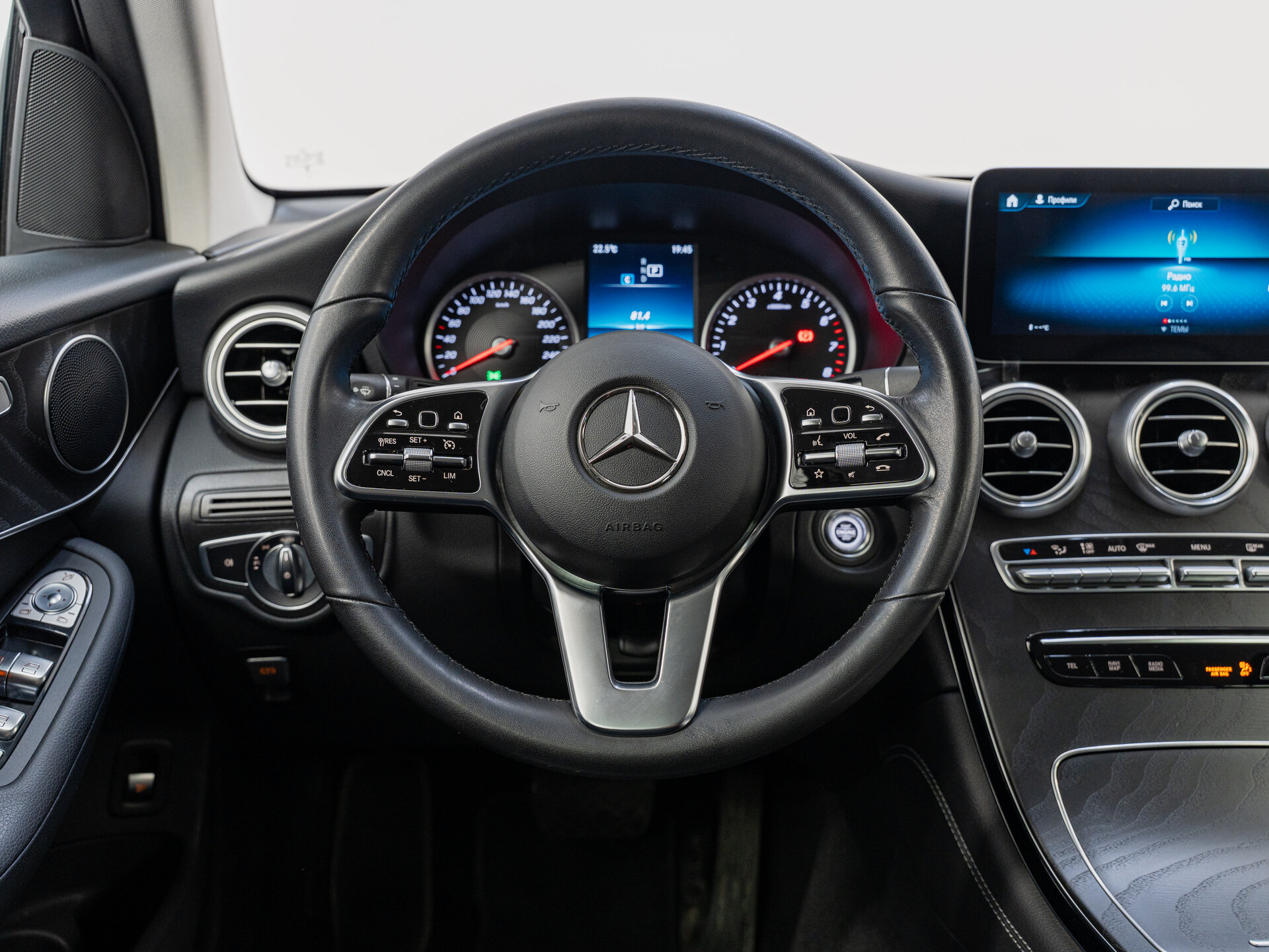 Автомобиль Mercedes-Benz GLC 200 2.0 AT (197 л.с.) 4WD - 12