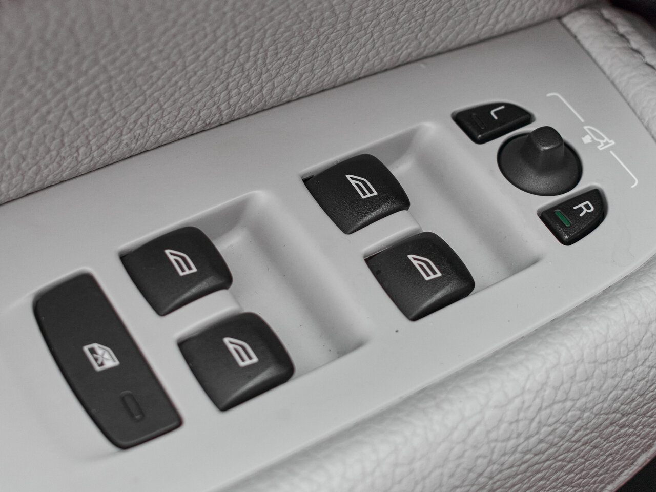 Купить Volvo XC60 2.0d AT (190 л.с.) 4WD, 2019 в Екатеренбурге