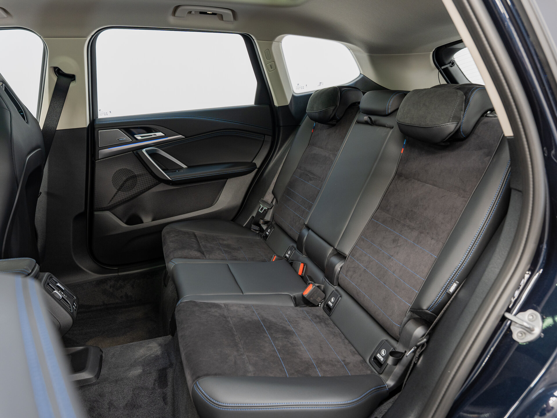 Автомобиль BMW X1 25Li xDrive 2.0 AMT (204 л.с.) 4WD - 18