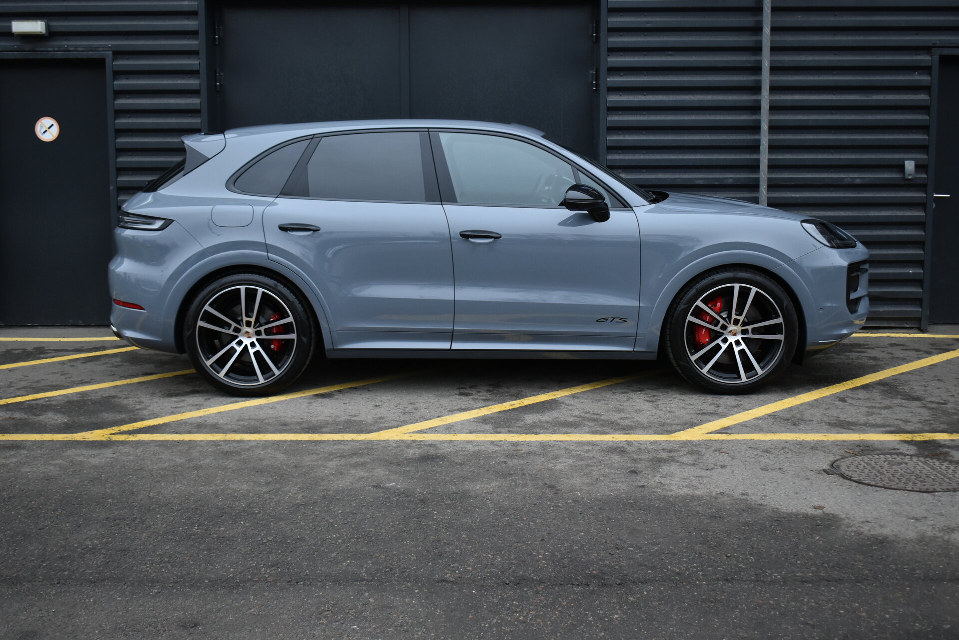 73437515 GTS 4.0 AT (500 л.с.) 4WD №4