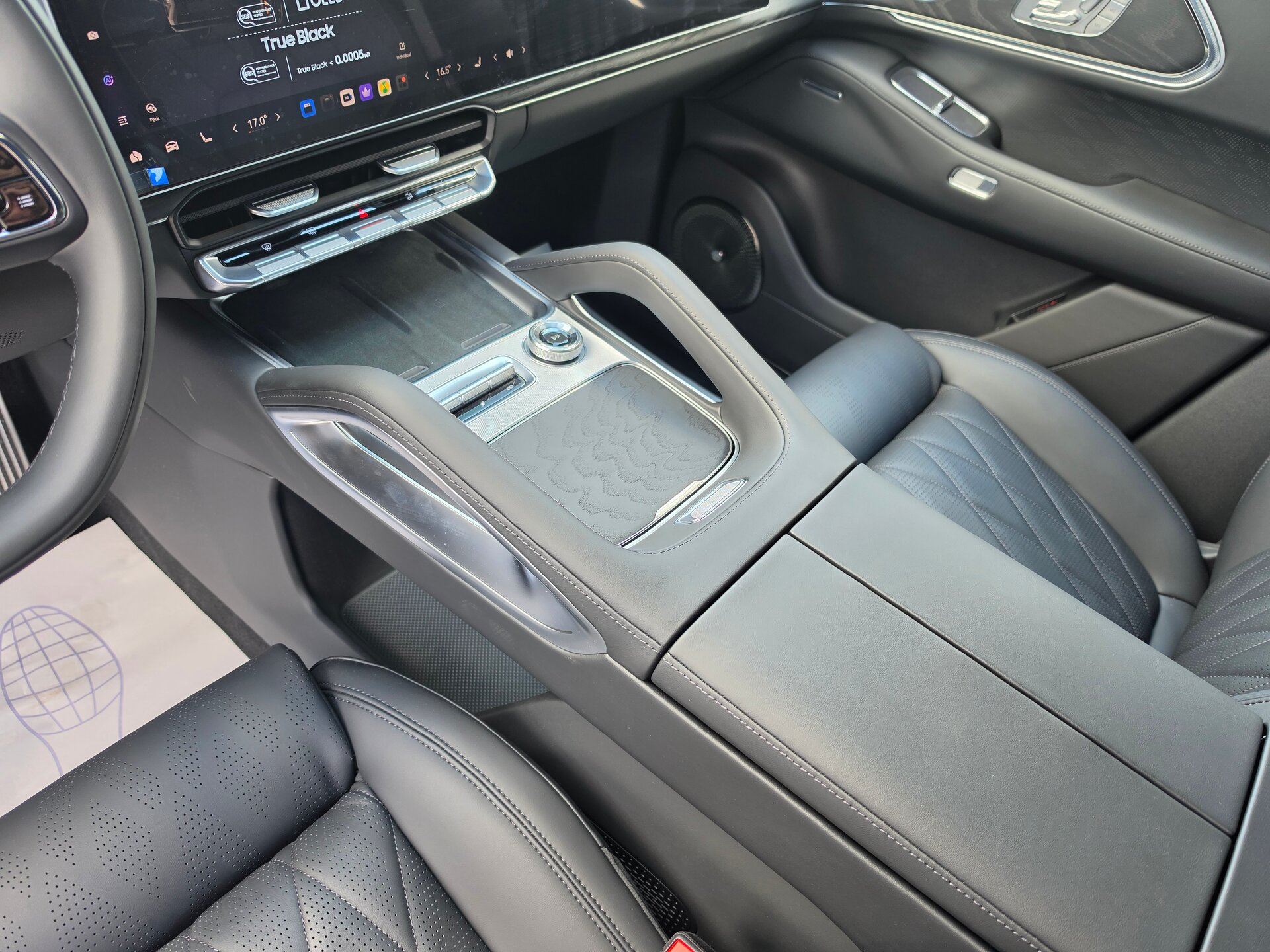 Автомобиль Zeekr 8X 70 kWh 2.0hyb AT (898 л.с.) 4WD - 18