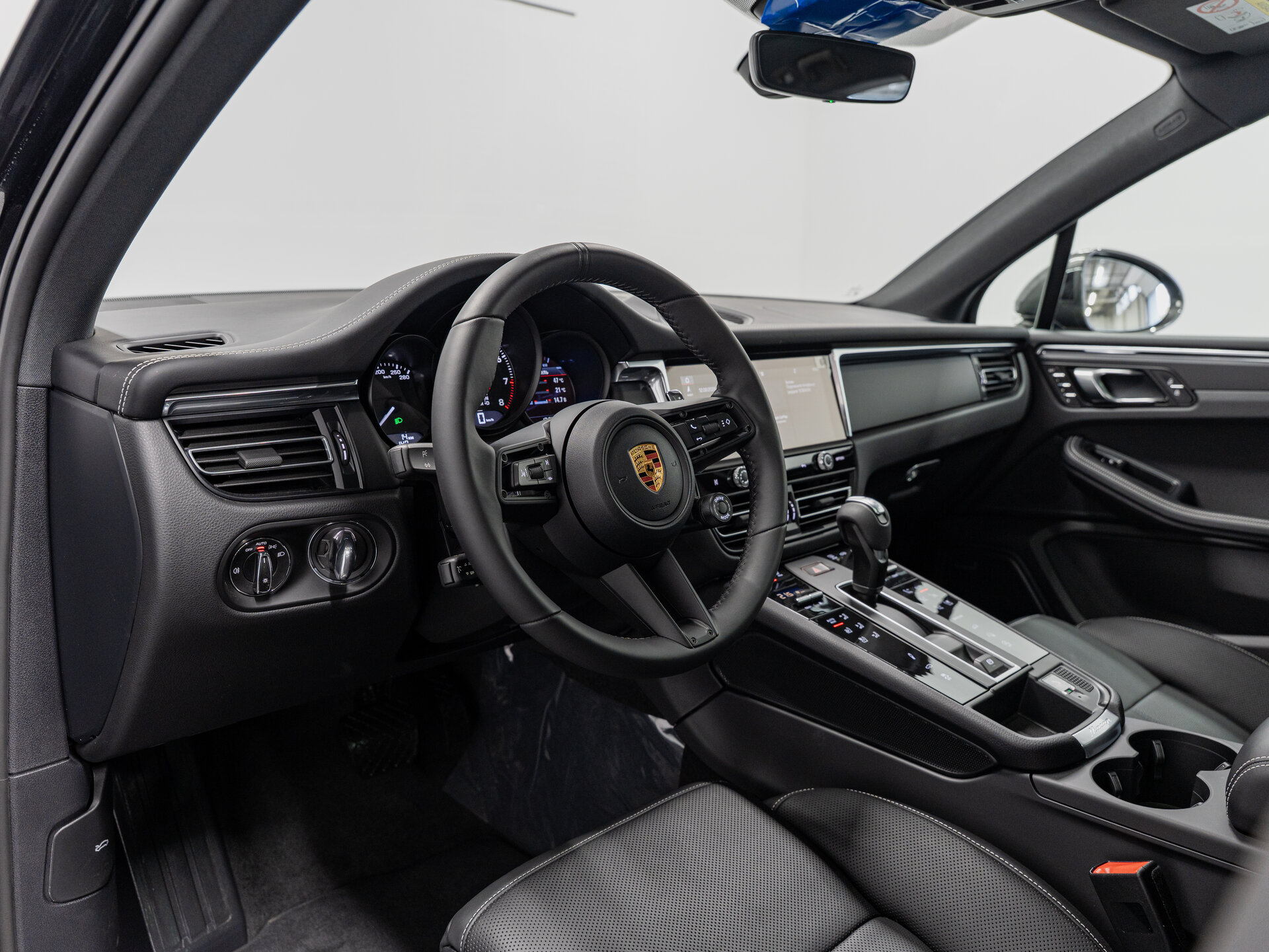 Автомобиль Porsche Macan 2.0 AMT (265 л.с.) 4WD - 12