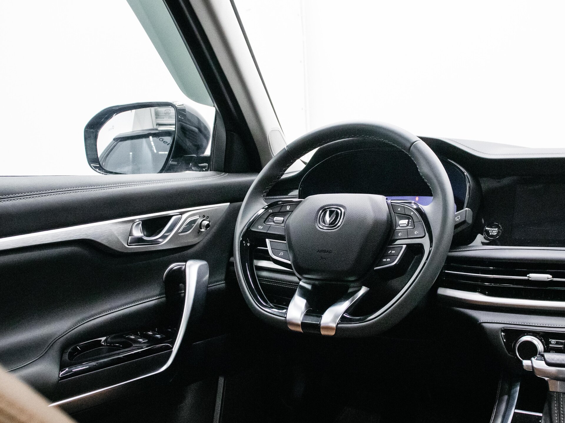 Changan CS95 2023 12