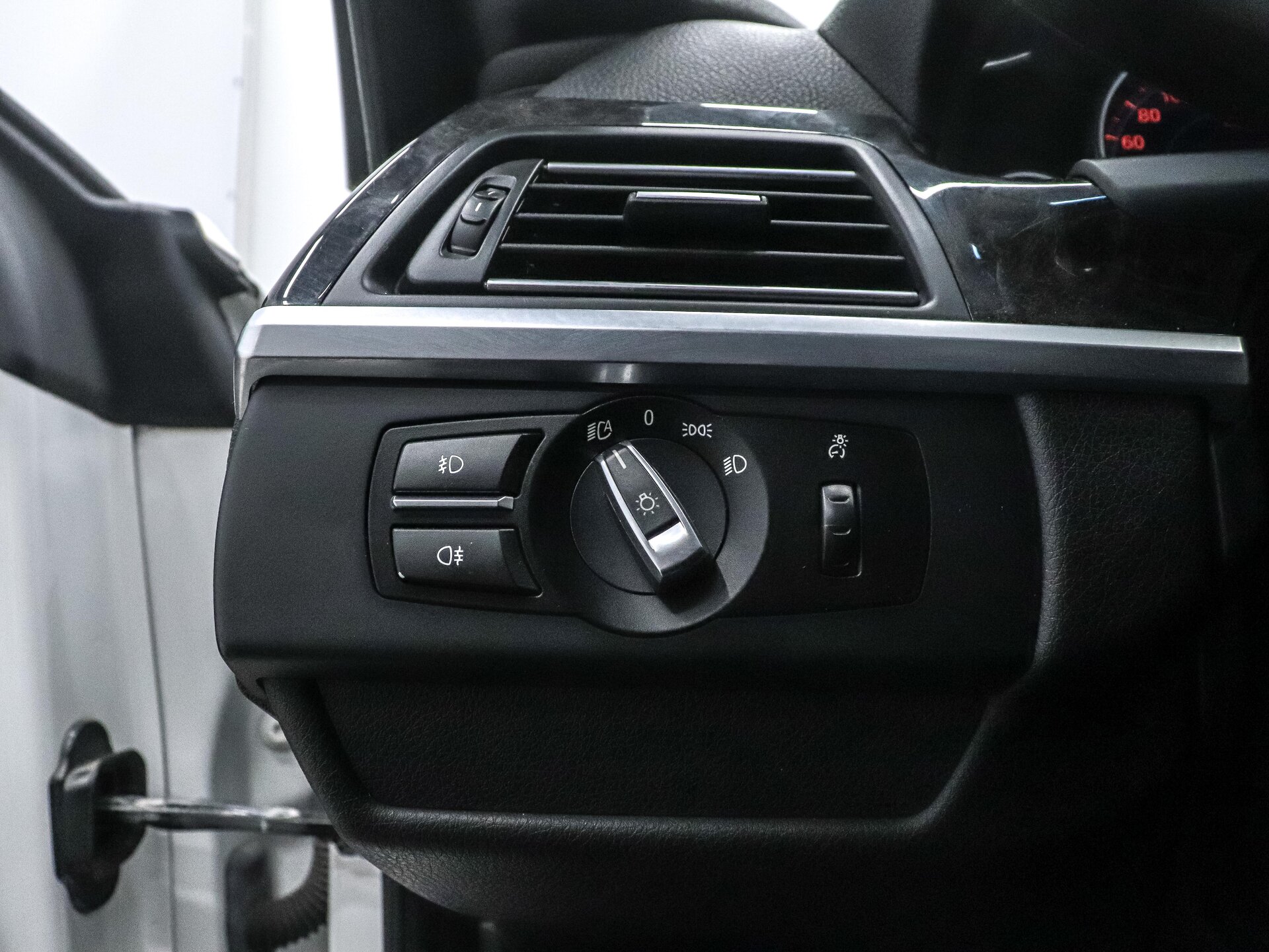 BMW 6 серии 2013 9