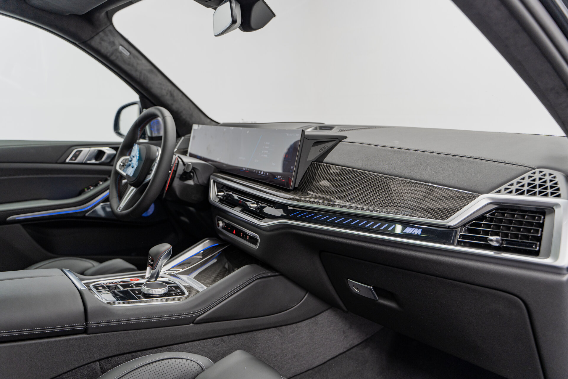 Автомобиль BMW X5 M Competition 4.4 AT (625 л.с.) 4WD - 16