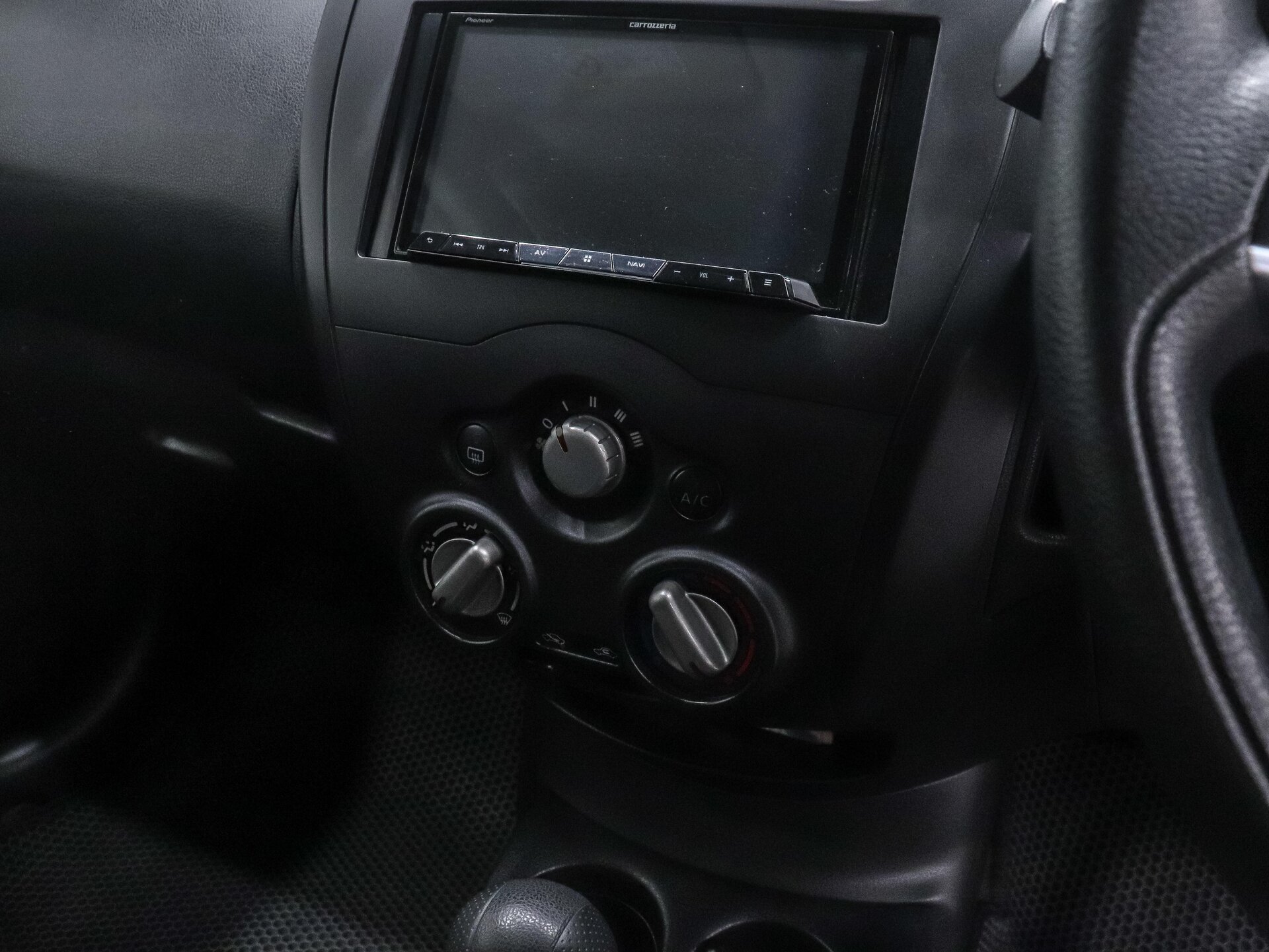 Nissan Note 2019 14