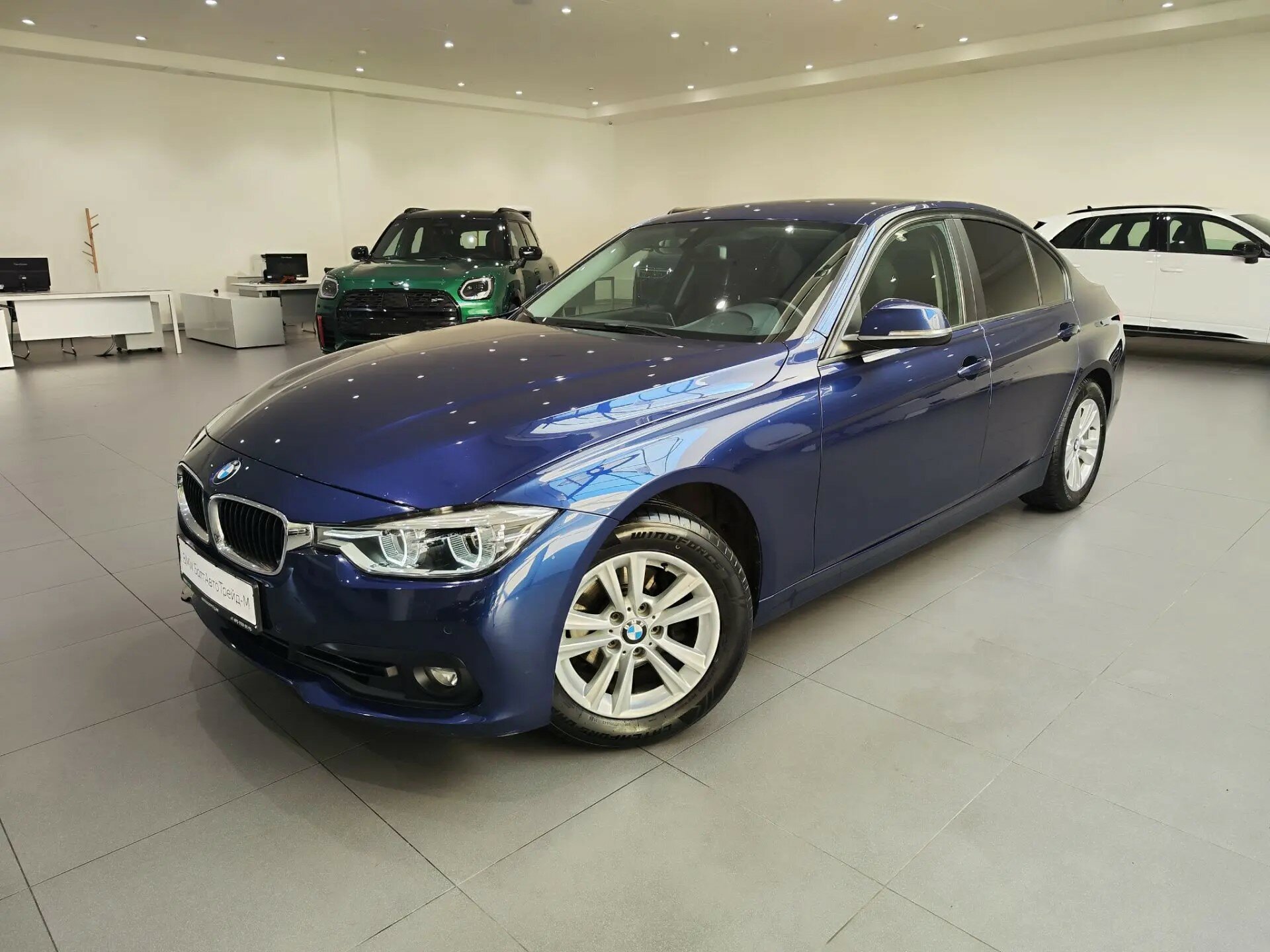 Автомобиль BMW 3 серии 318i 1.5 AT (136 л.с.) - 1