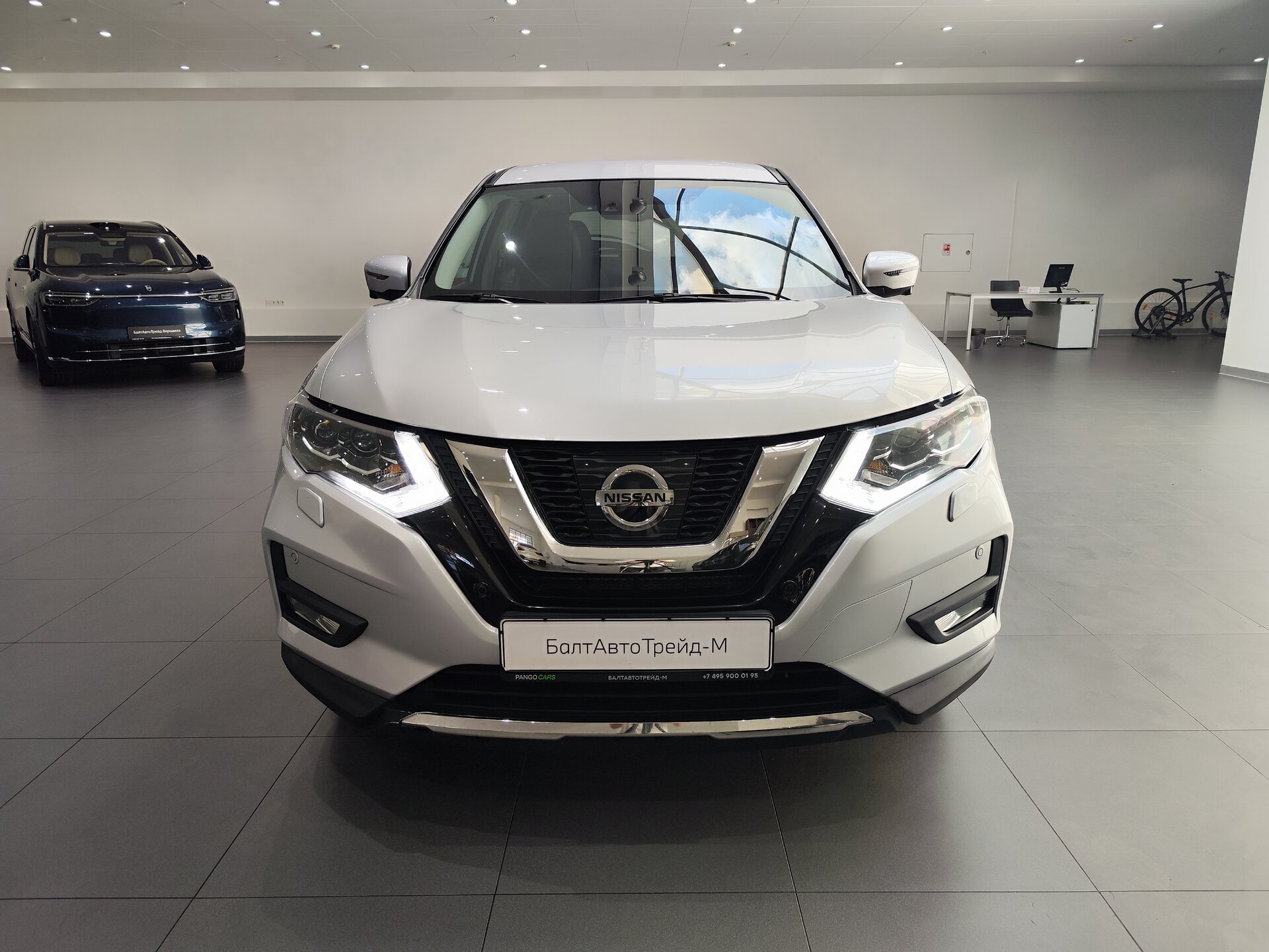 Автомобиль Nissan X-Trail 2.5 CVT (171 л.с.) 4WD - 2
