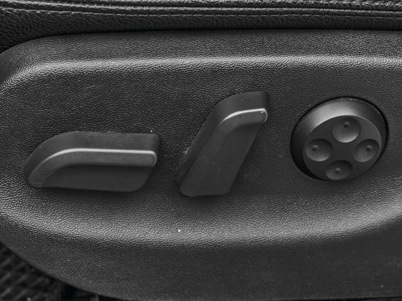 Купить Audi A6 allroad 3.1 AT (255 л.с.) 4WD, 2008 в Екатеренбурге