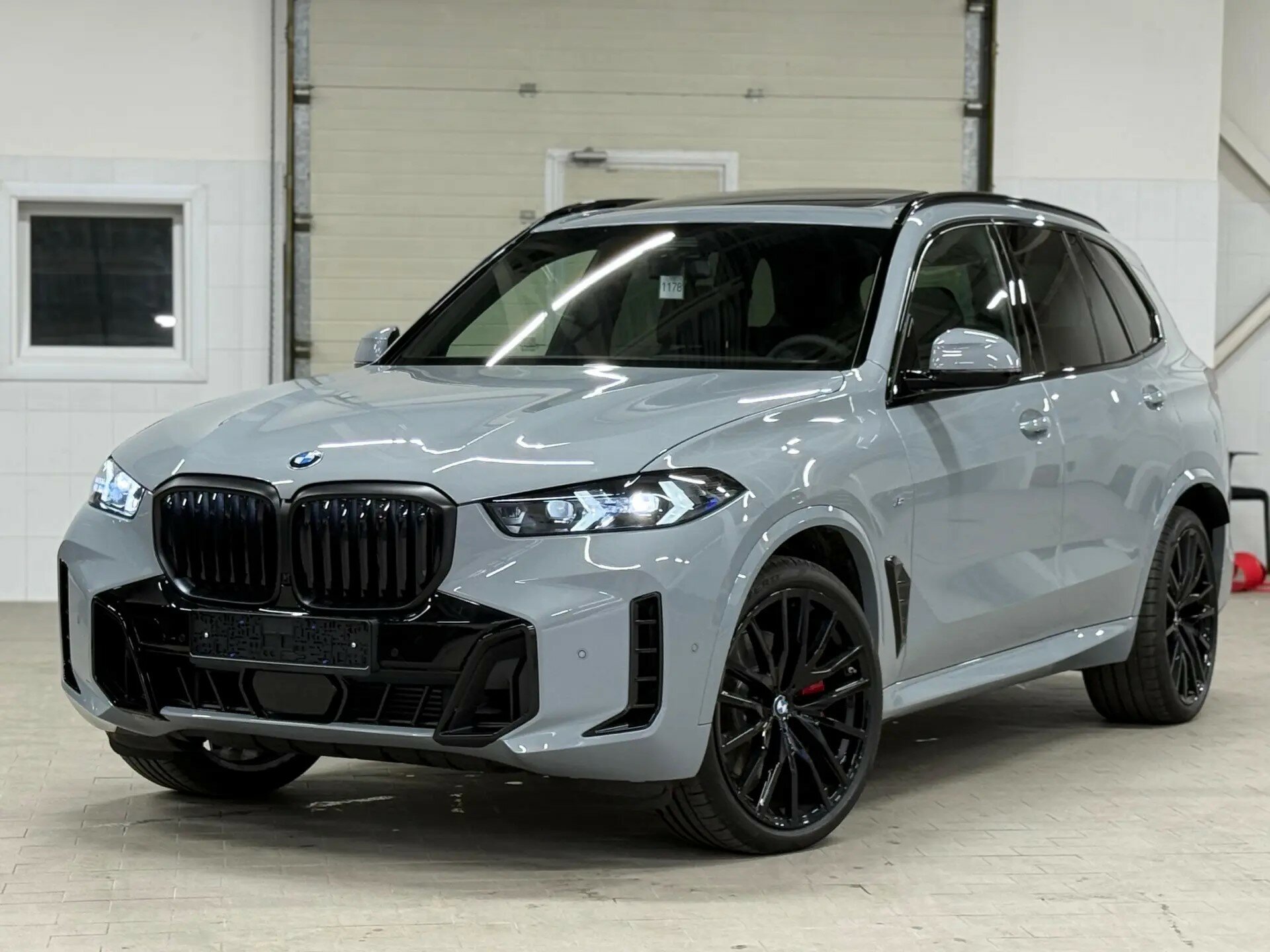 Автомобиль BMW X5 30d 3.0d AT (286 л.с.) 4WD - 1
