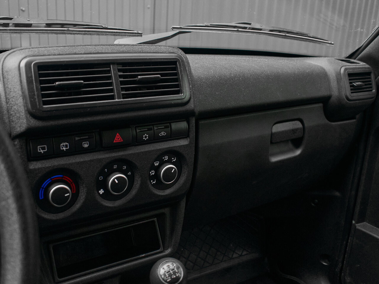 Купить Lada (ВАЗ) Niva Legend Euro-2 1.7 MT (83 л.с.) 4WD, 2025 в Екатеренбурге