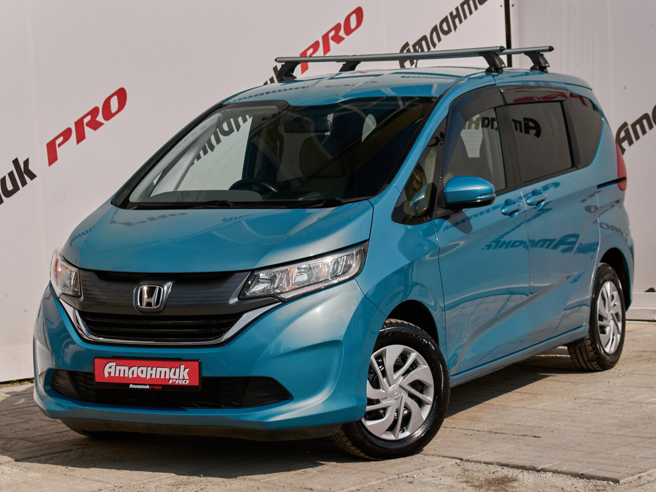 Купить Honda Freed 1.5 CVT (131 л.с.), 2016 в Екатеренбурге