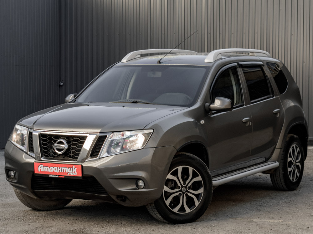 Купить Nissan Terrano 2.0 AT (135 л.с.), 2014 в Екатеренбурге