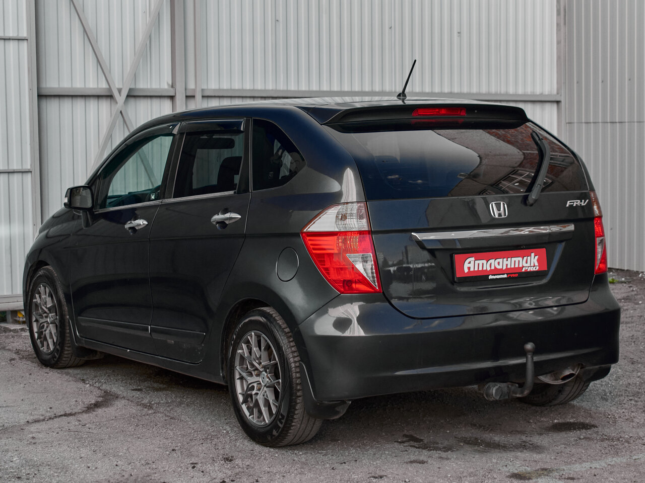 Купить Honda FR-V 1.8 MT (140 л.с.), 2008 в Екатеренбурге