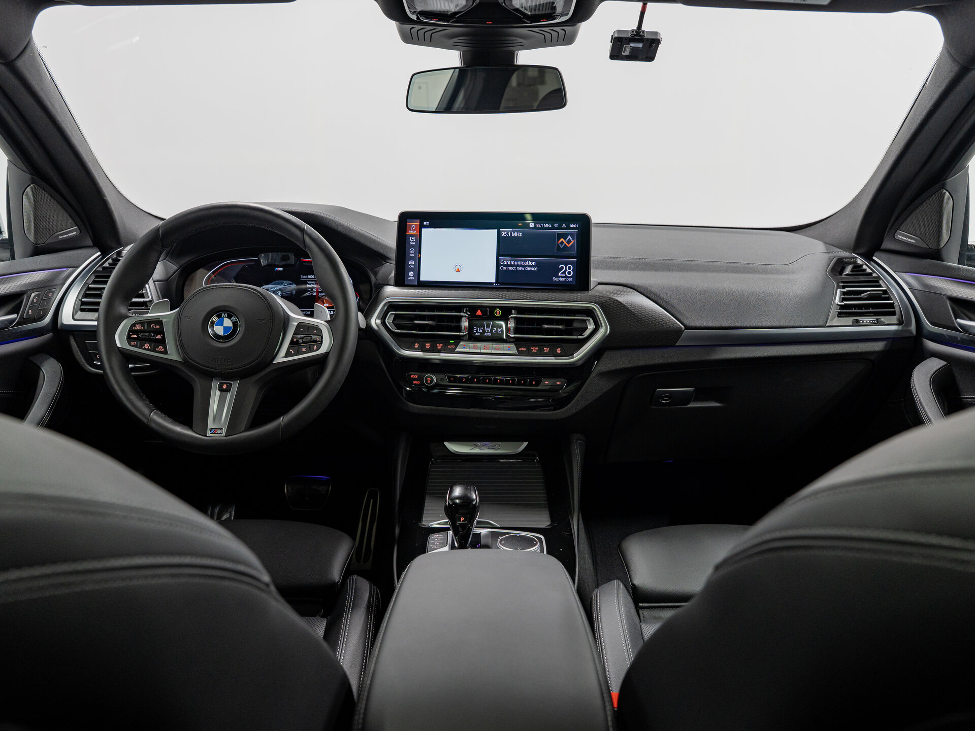 Автомобиль BMW X4 20i 2.0 AT (184 л.с.) 4WD - 15