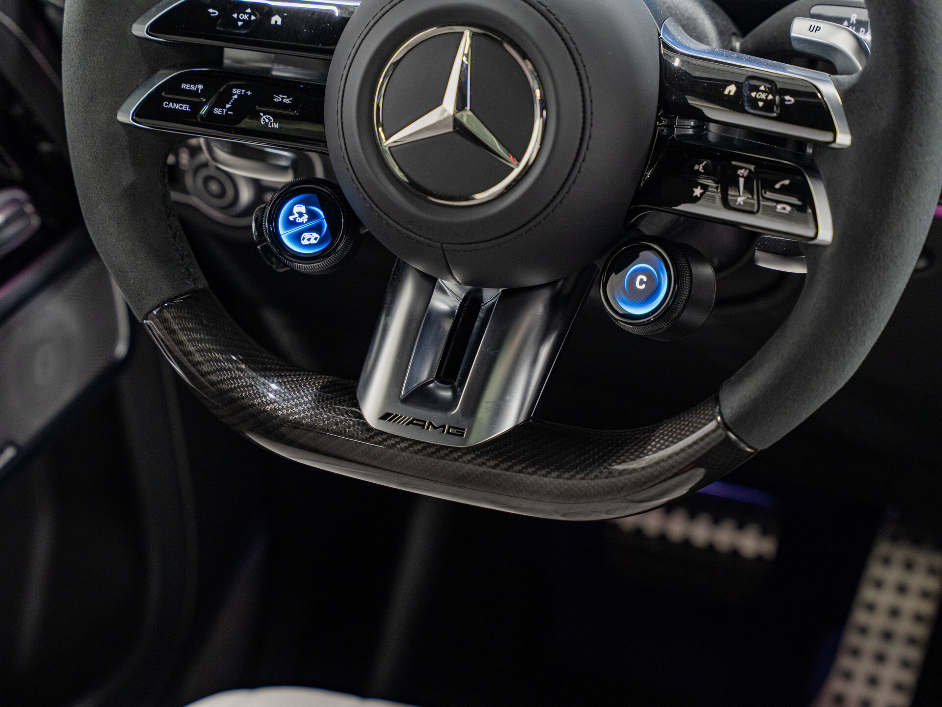 Автомобиль Mercedes-Benz G-Класс AMG 63 AMG 4.0 AT (585 л.с.) 4WD - 18