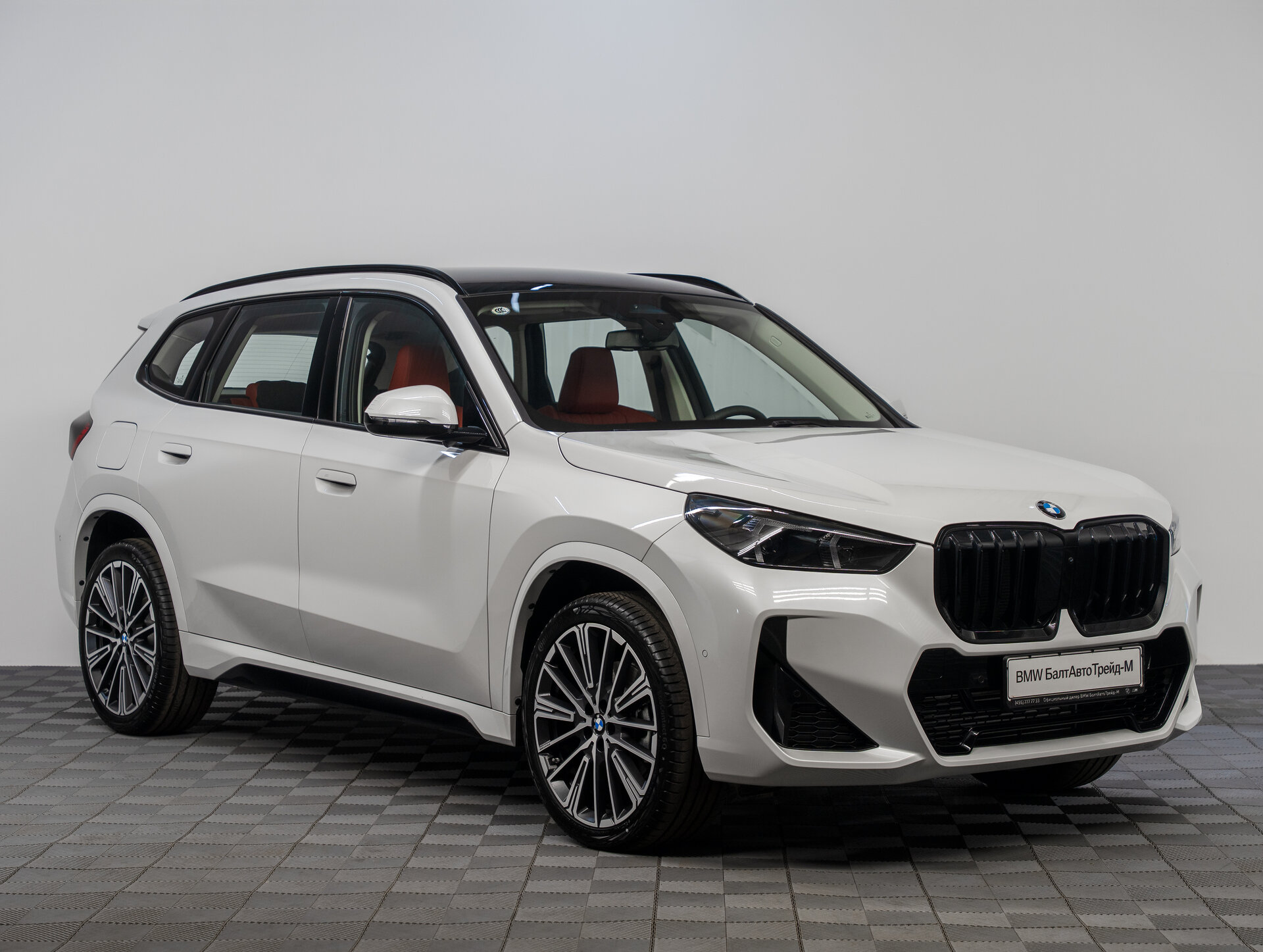 Автомобиль BMW X1 25Li xDrive 2.0 AMT (204 л.с.) 4WD - 3