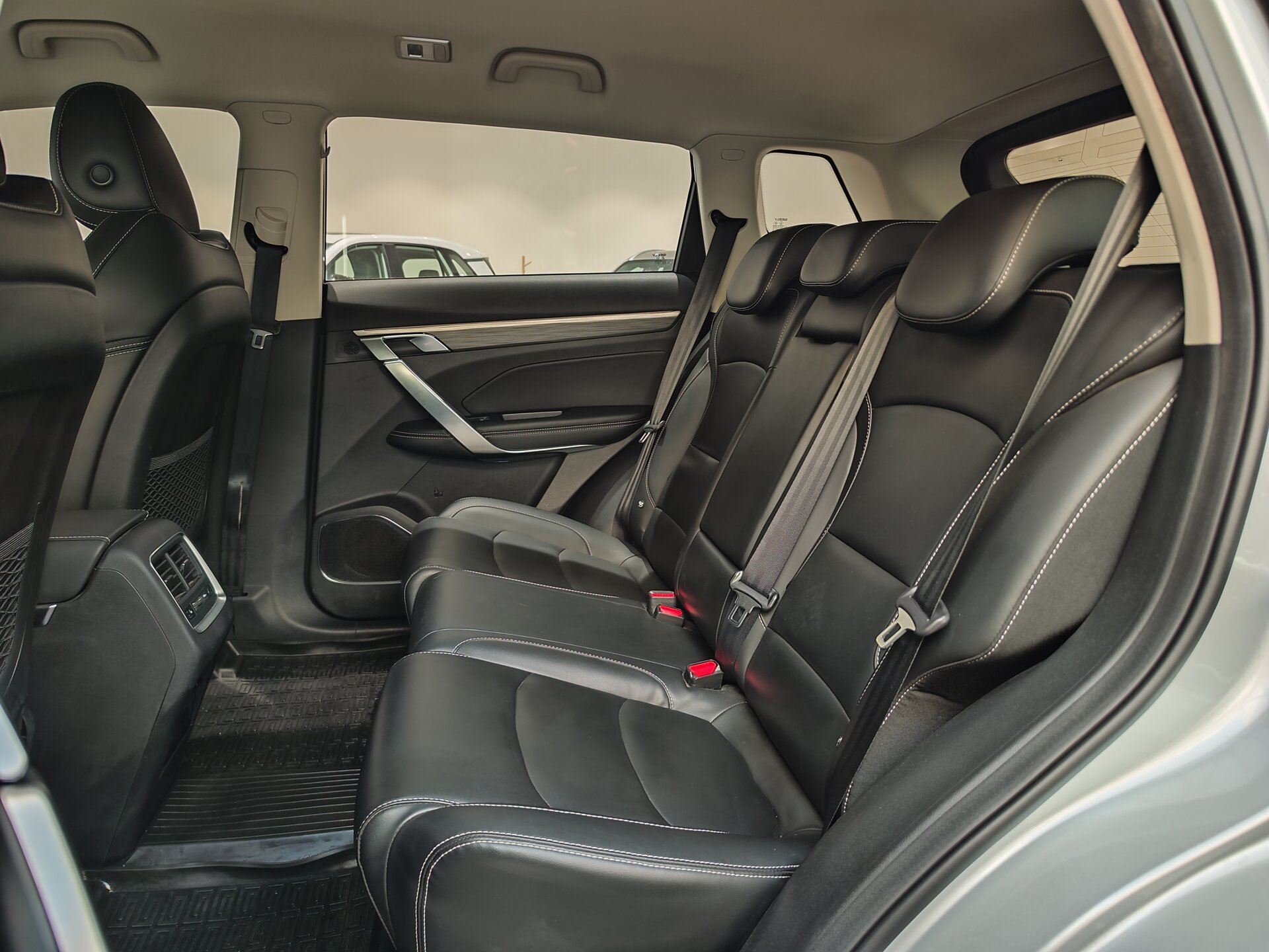 Автомобиль Geely Atlas Pro 1.5 AMT (177 л.с.) 4WD - 9