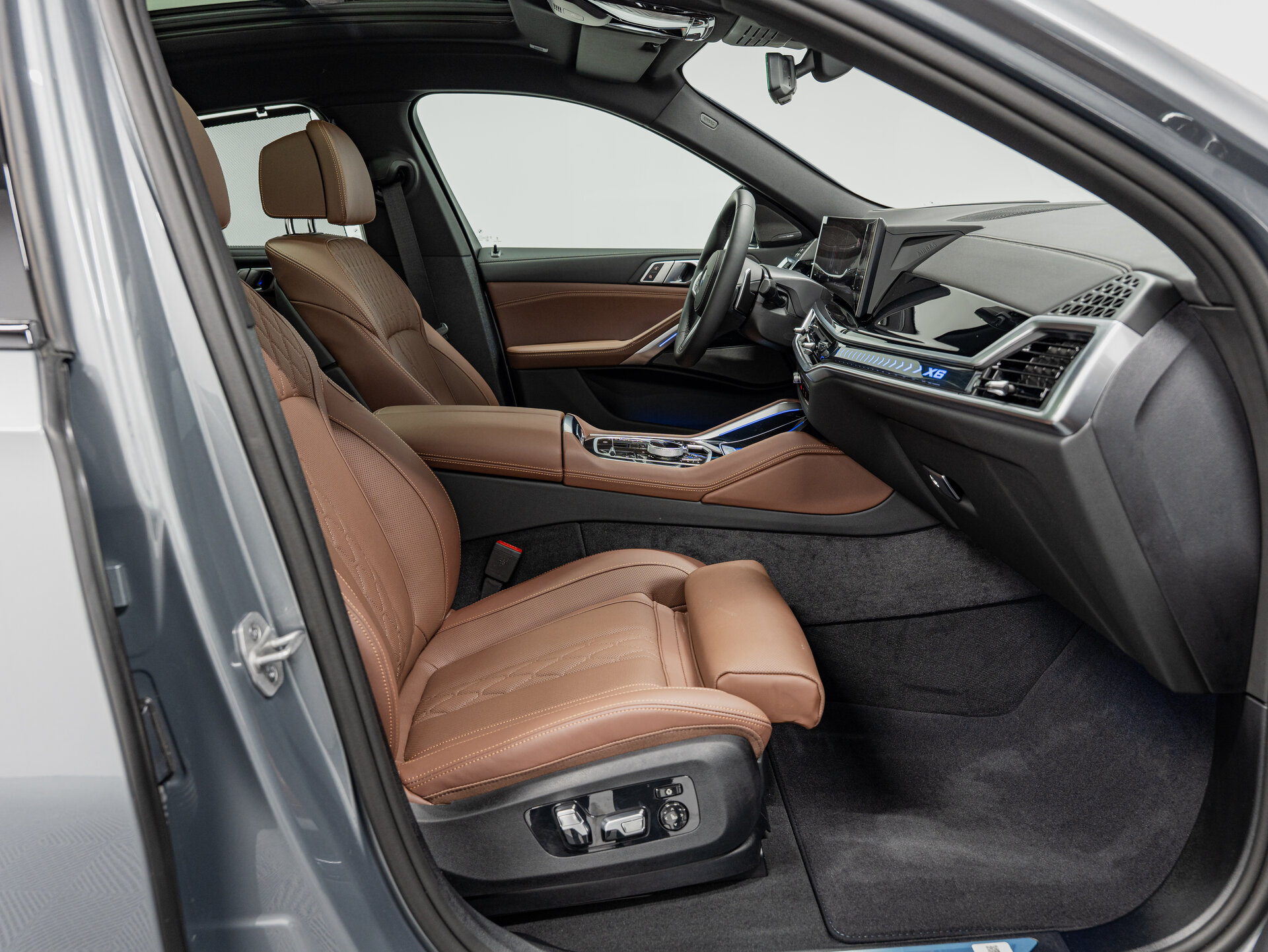 Автомобиль BMW X6 40i 3.0 AT (381 л.с.) 4WD - 13