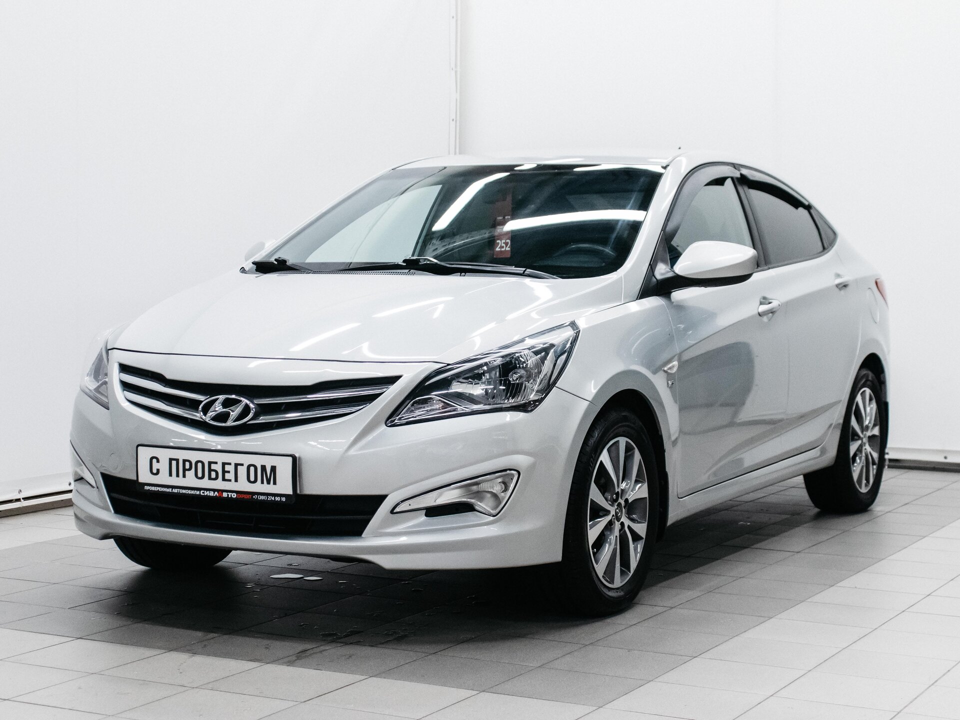 Hyundai Solaris 2015 1
