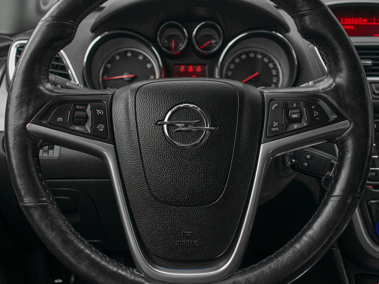 Купить Opel Mokka 1.8 AT (140 л.с.) 4WD, 2013 в Екатеренбурге