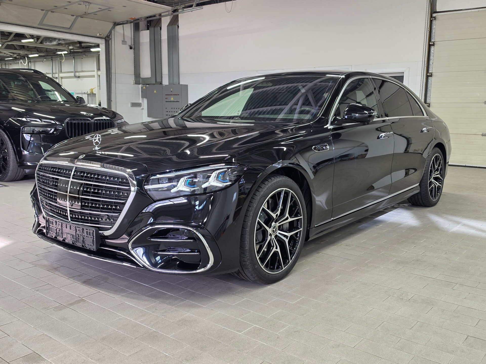 Автомобиль Mercedes-Benz S-Класс 450 d Long 4MATIC 3.0d AT (367 л.с.) 4WD - 1