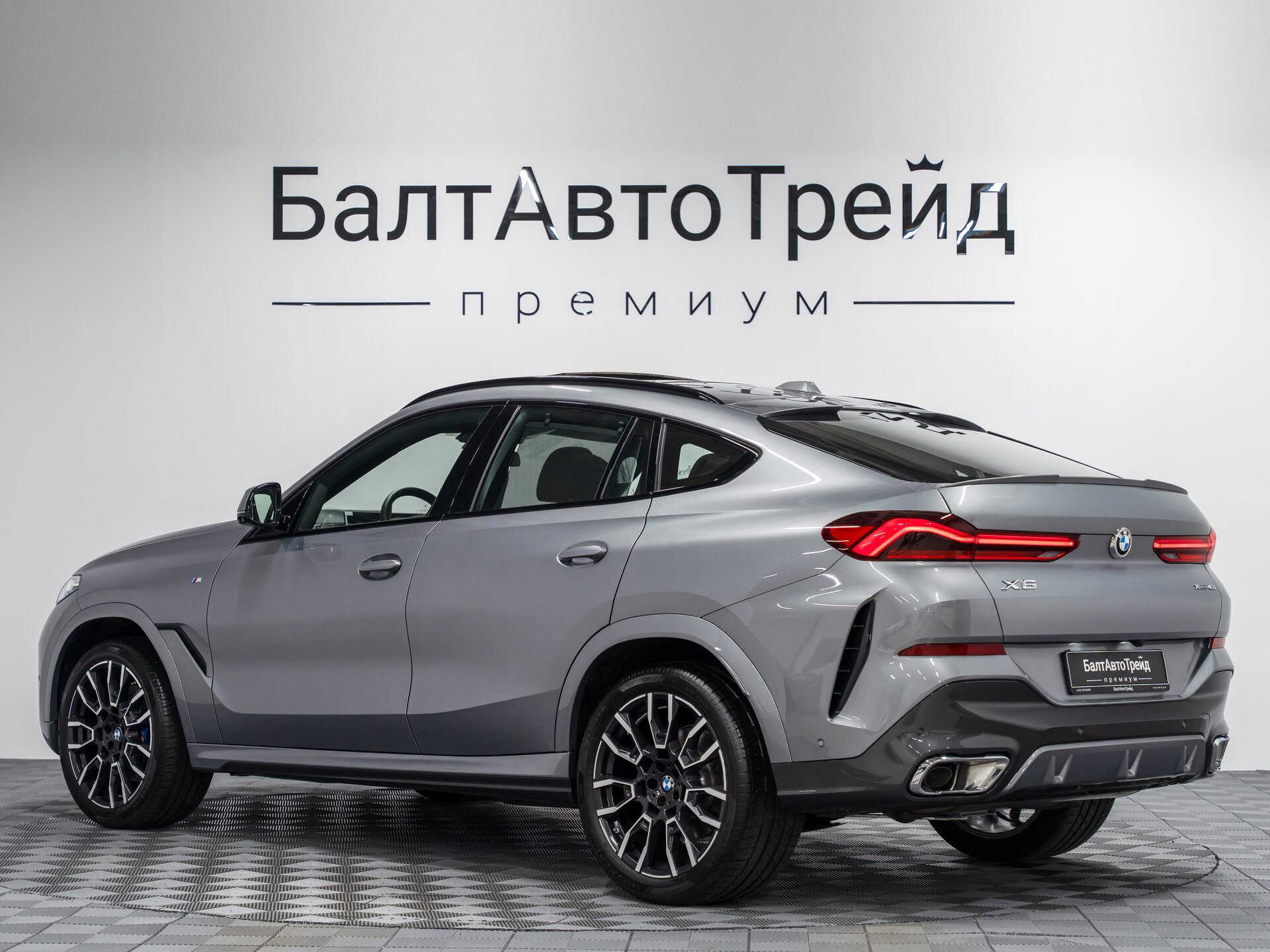 Автомобиль BMW X6 40i 3.0 AT (381 л.с.) 4WD - 10