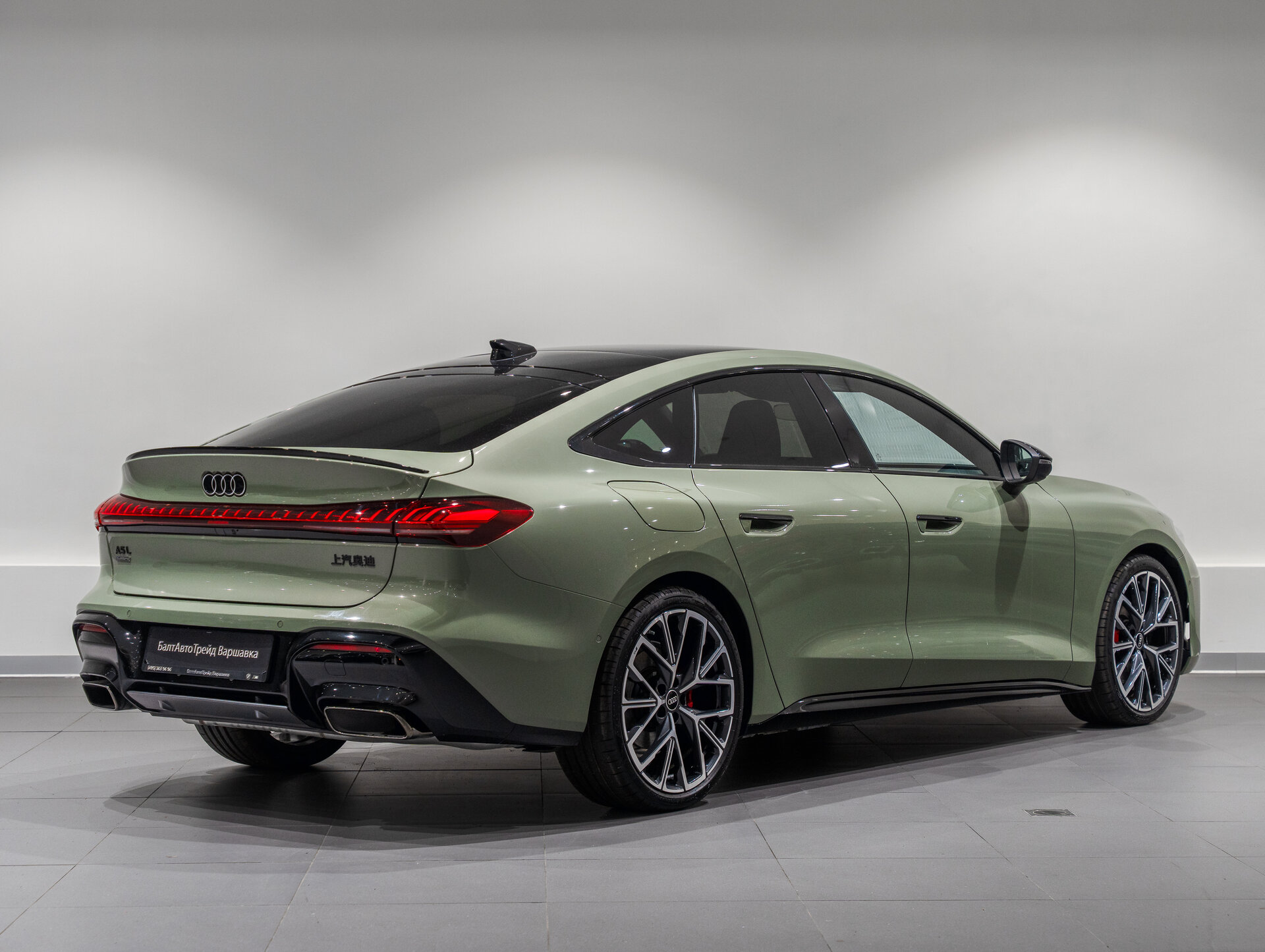 Автомобиль Audi A5 L 2.0 AMT (204 л.с.) 4WD - 5